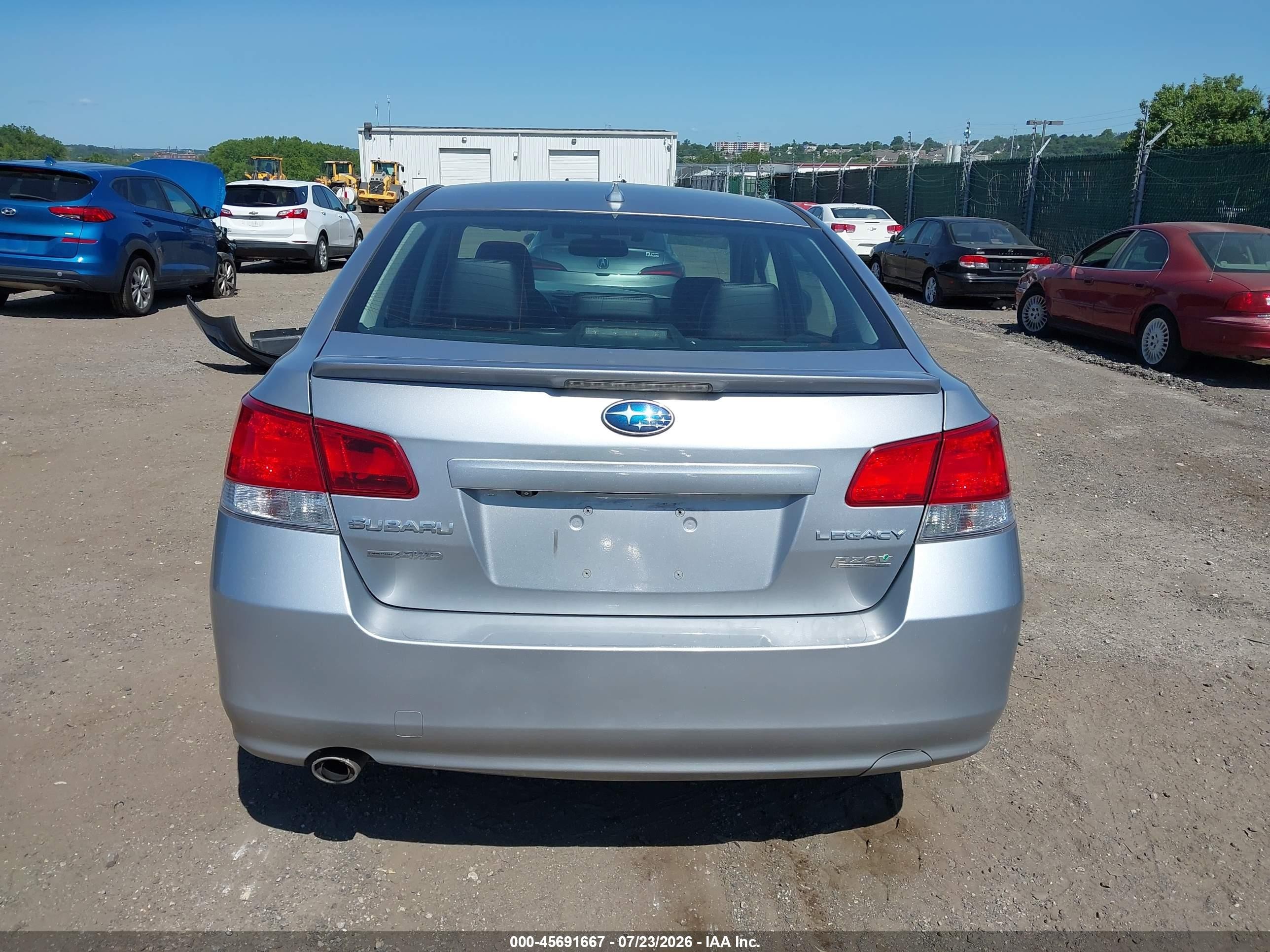 2013 Subaru Legacy 2.5i Limited Light Blue vin: 4S3BMBP62D3007300
