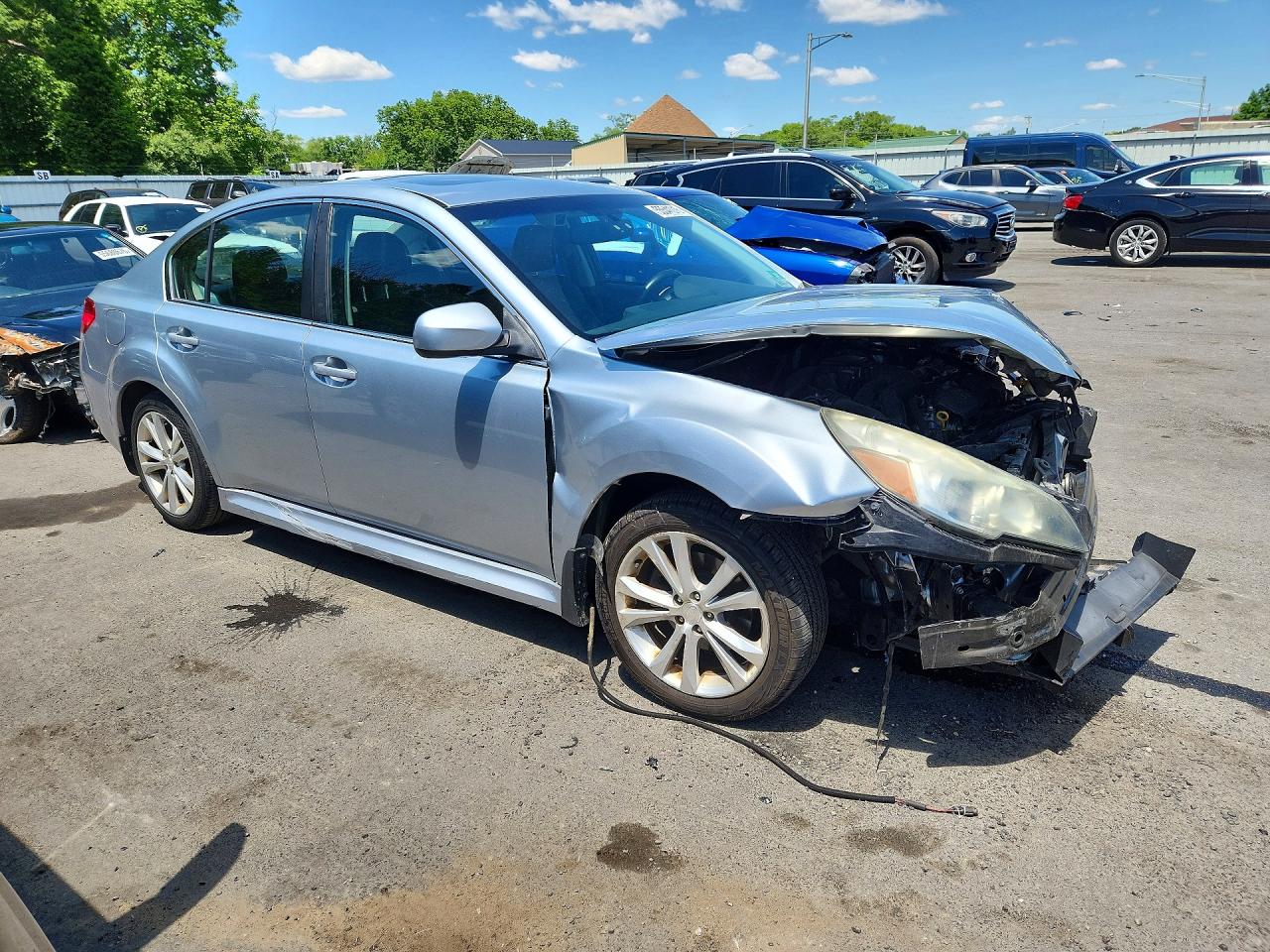 2013 Subaru Legacy 2.5i Limited Серебряный vin: 4S3BMBP63D3035090