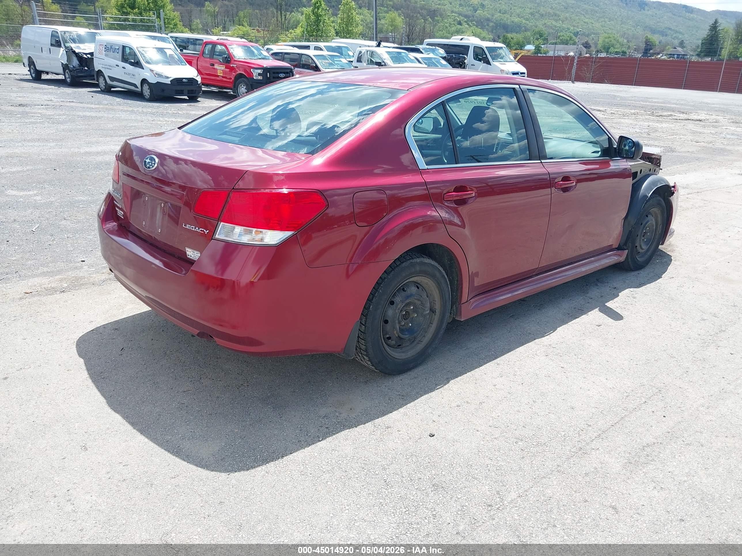 2013 Subaru Legacy 2.5i Red vin: 4S3BMCA63D3036044