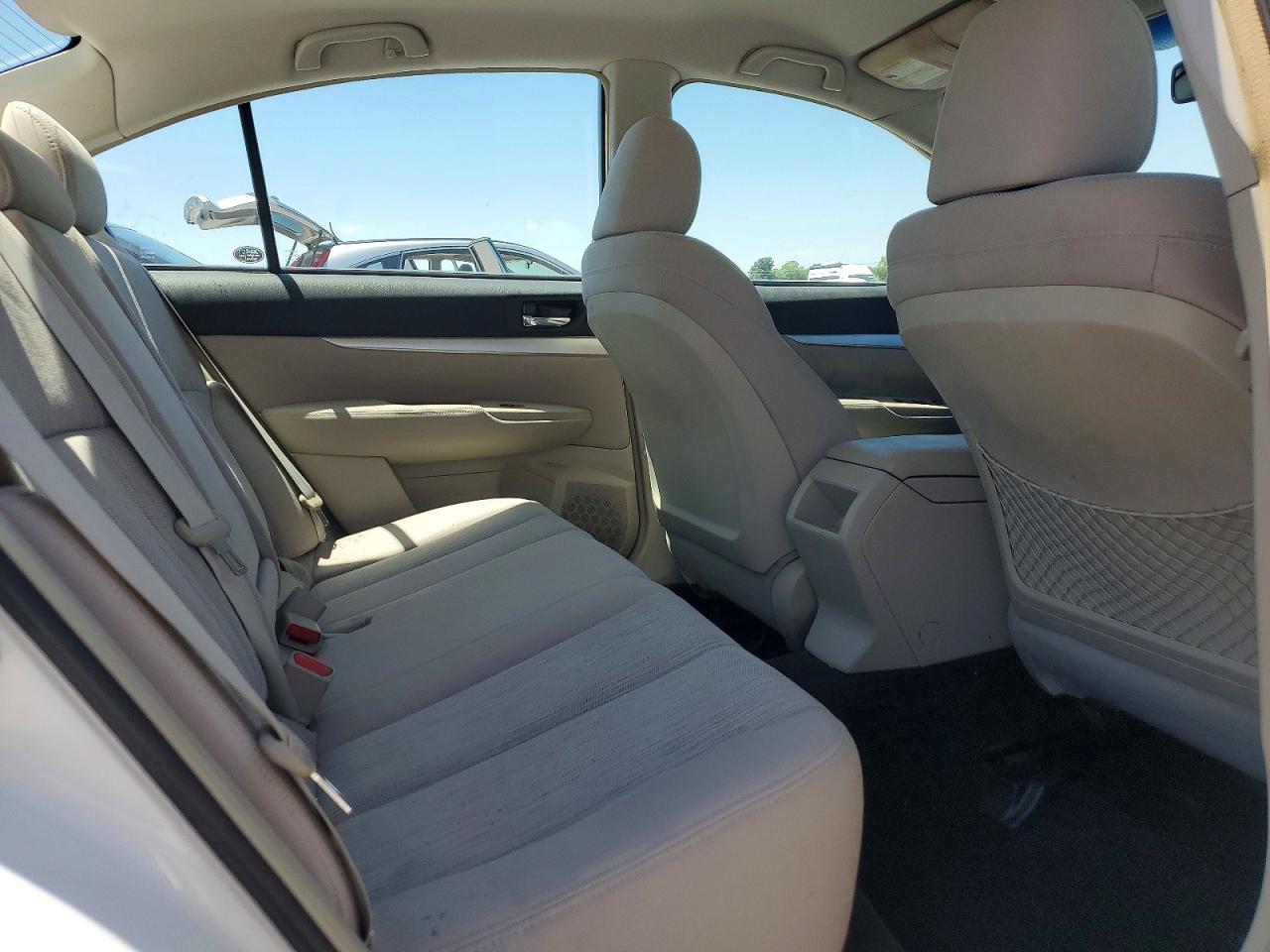 2013 Subaru Legacy 2.5i White vin: 4S3BMCA66D3005922