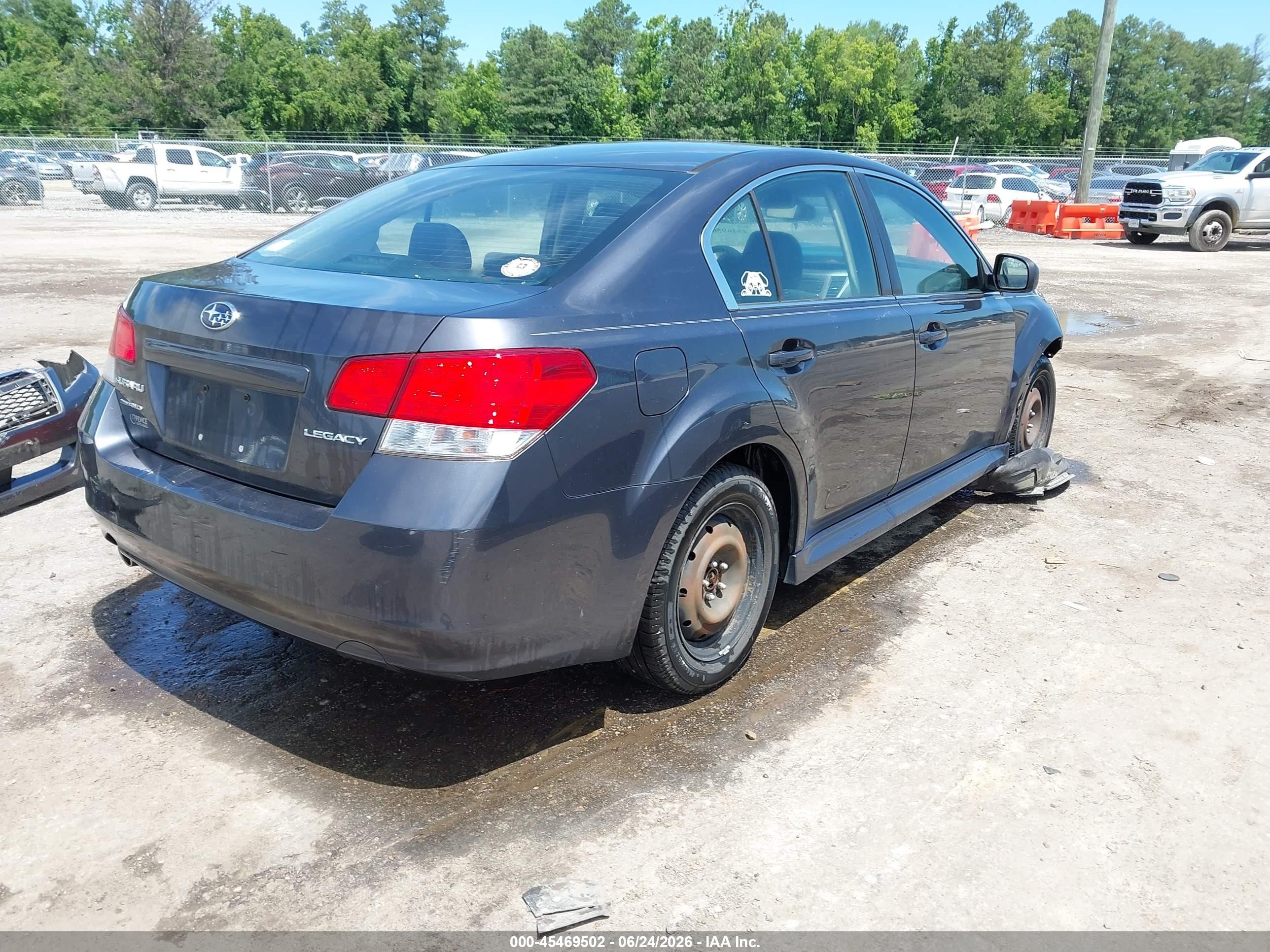 2013 Subaru Legacy 2.5i Серый vin: 4S3BMCA67D3002706