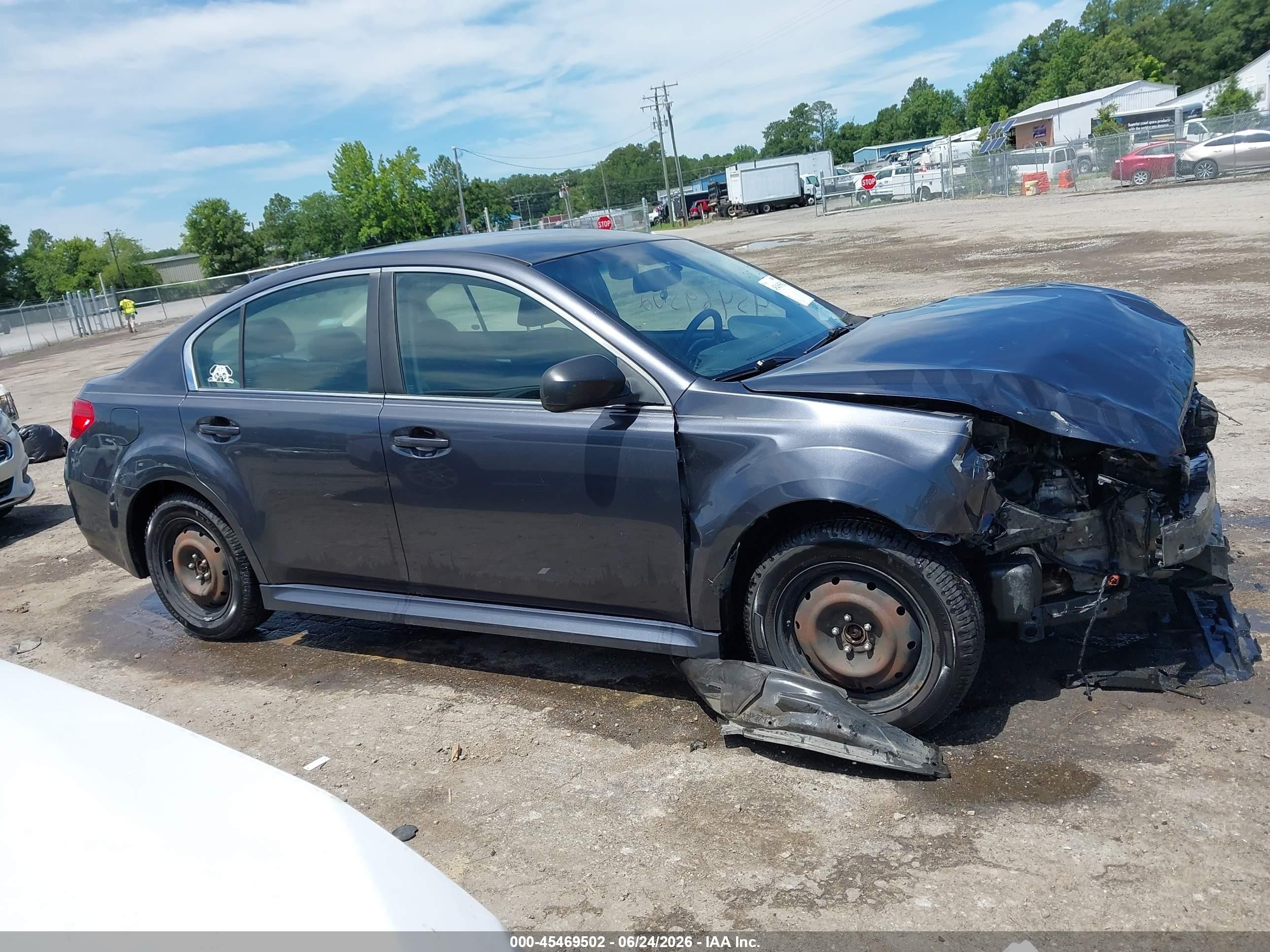 2013 Subaru Legacy 2.5i Серый vin: 4S3BMCA67D3002706