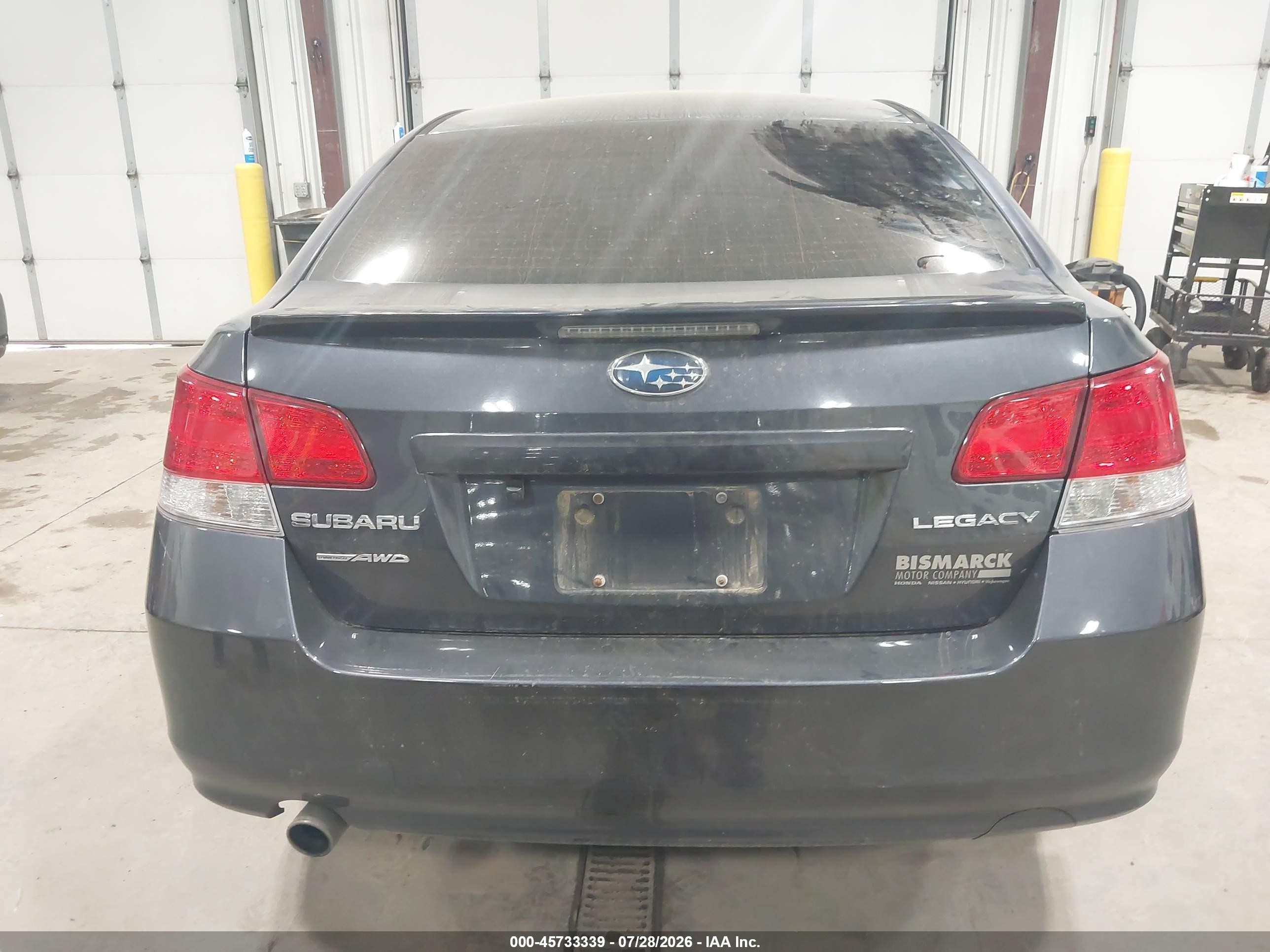 2011 Subaru Legacy 2.5i Gray vin: 4S3BMCA68B3217217