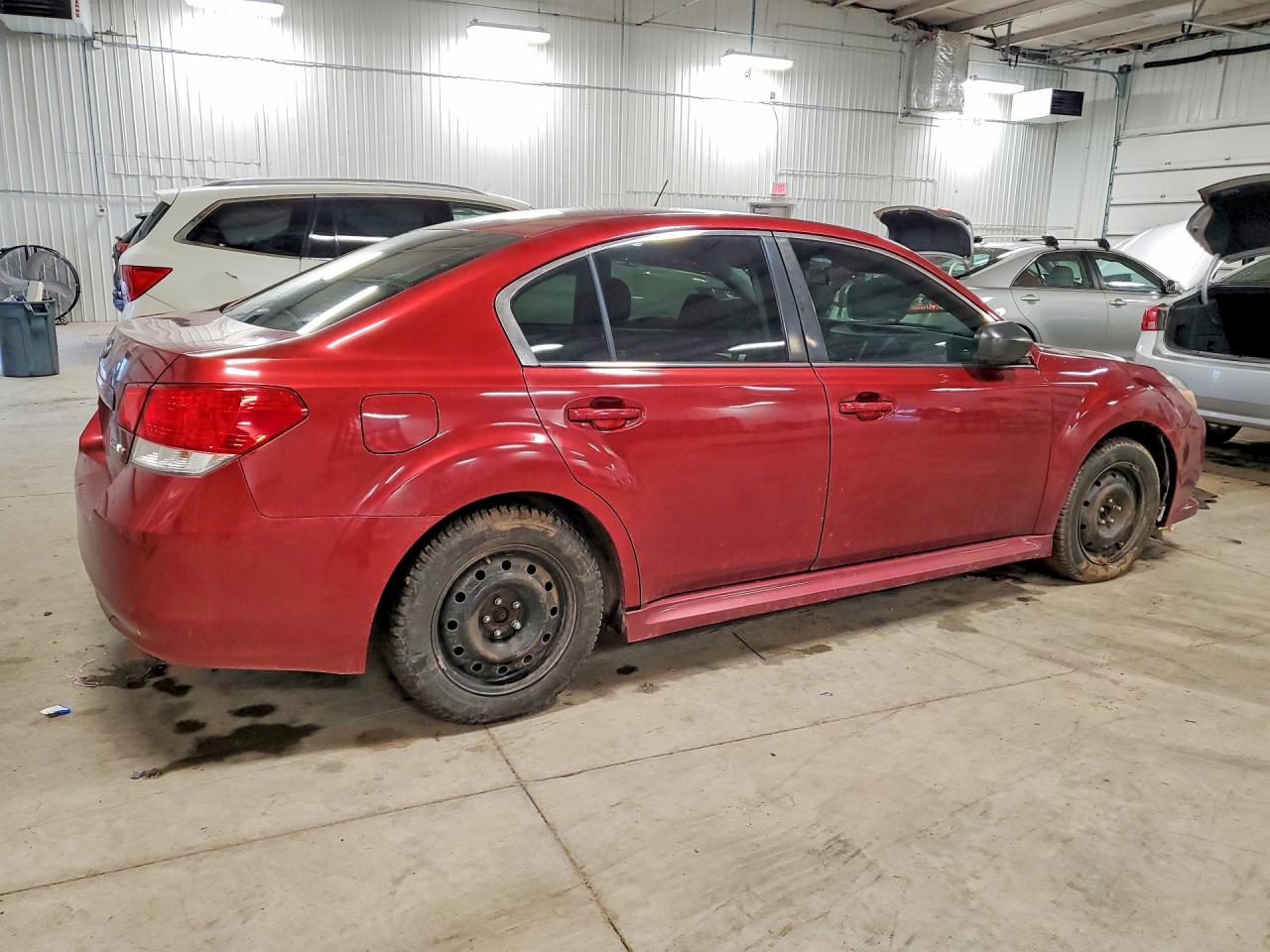 2013 Subaru Legacy 2.5i Red vin: 4S3BMCA68D3028571