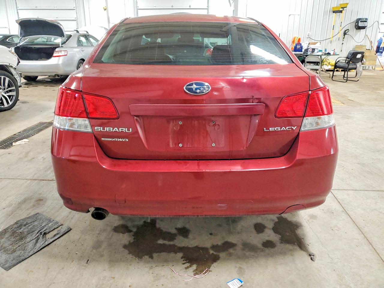 2013 Subaru Legacy 2.5i Red vin: 4S3BMCA68D3028571