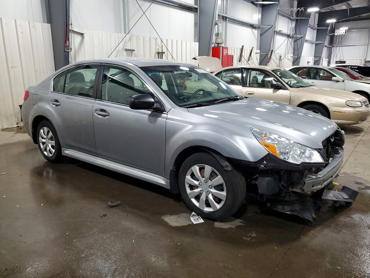 2011 Subaru Legacy 2.5i Silver vin: 4S3BMCA6XB3213458