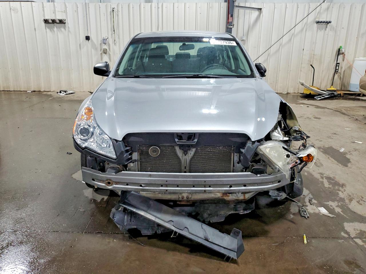2011 Subaru Legacy 2.5i Silver vin: 4S3BMCA6XB3213458