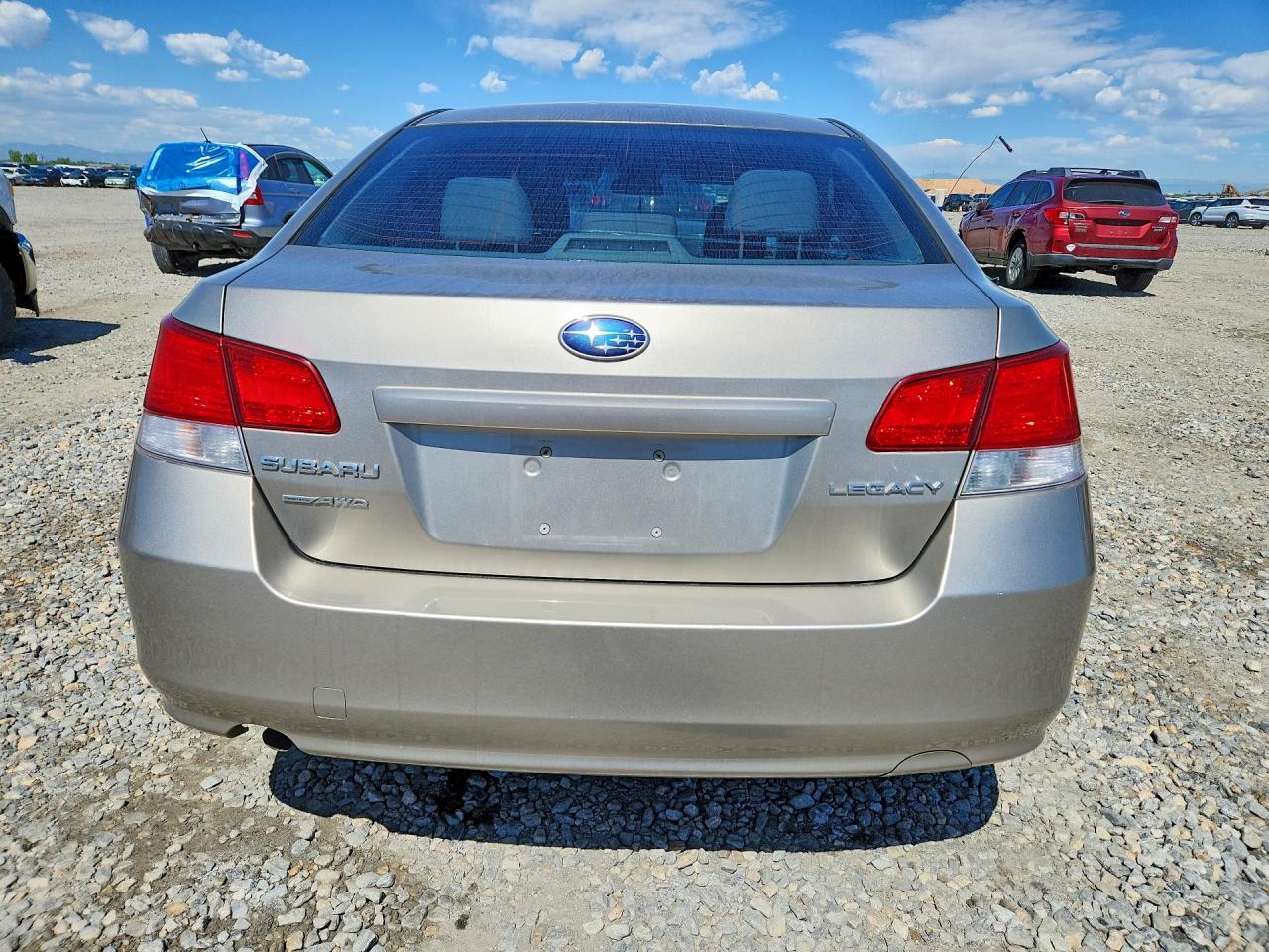2014 Subaru Legacy 2.5i Cream vin: 4S3BMCA6XE3022479