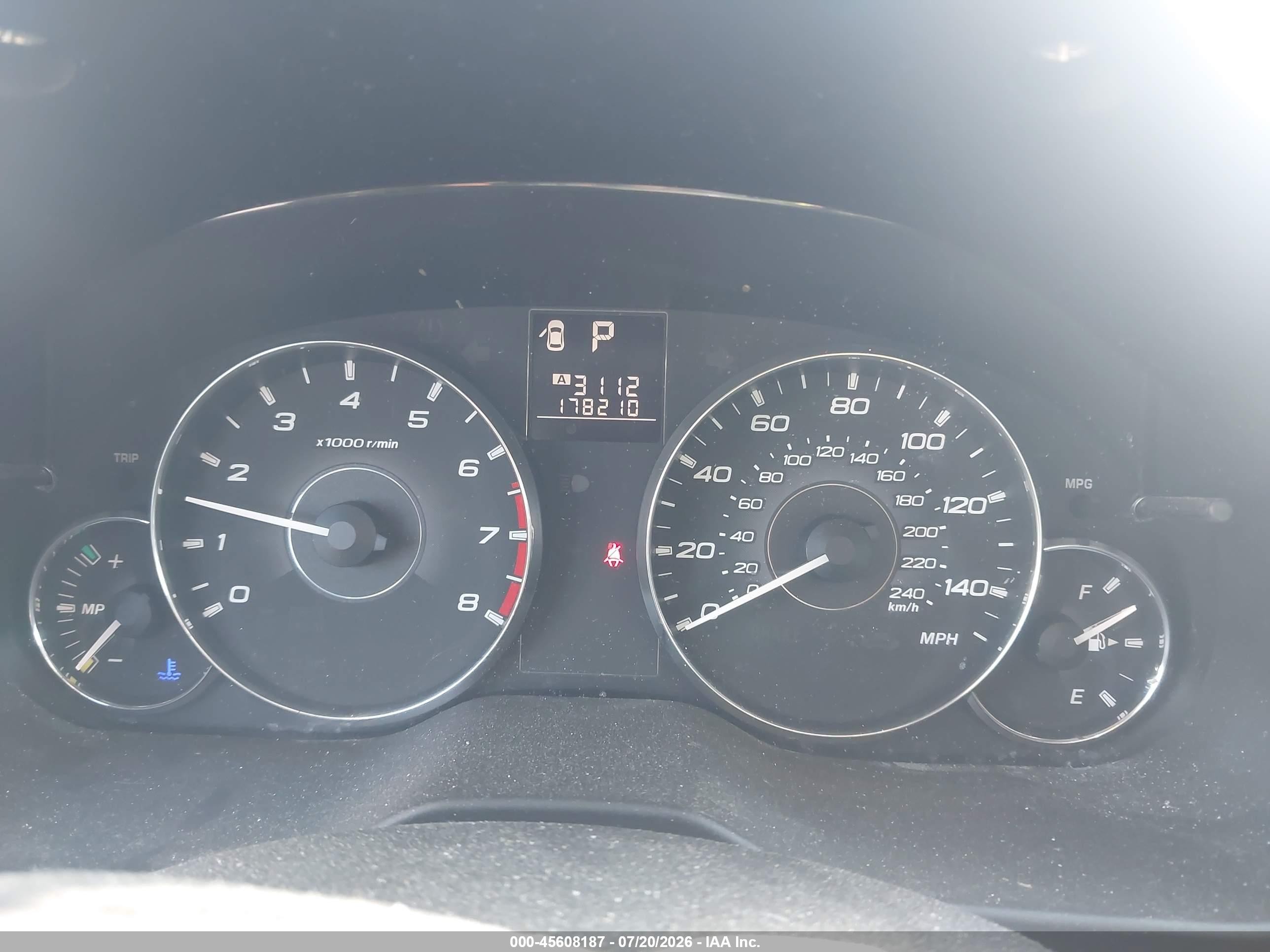 2012 Subaru Legacy 2.5i Premium Silver vin: 4S3BMCB60C3005069