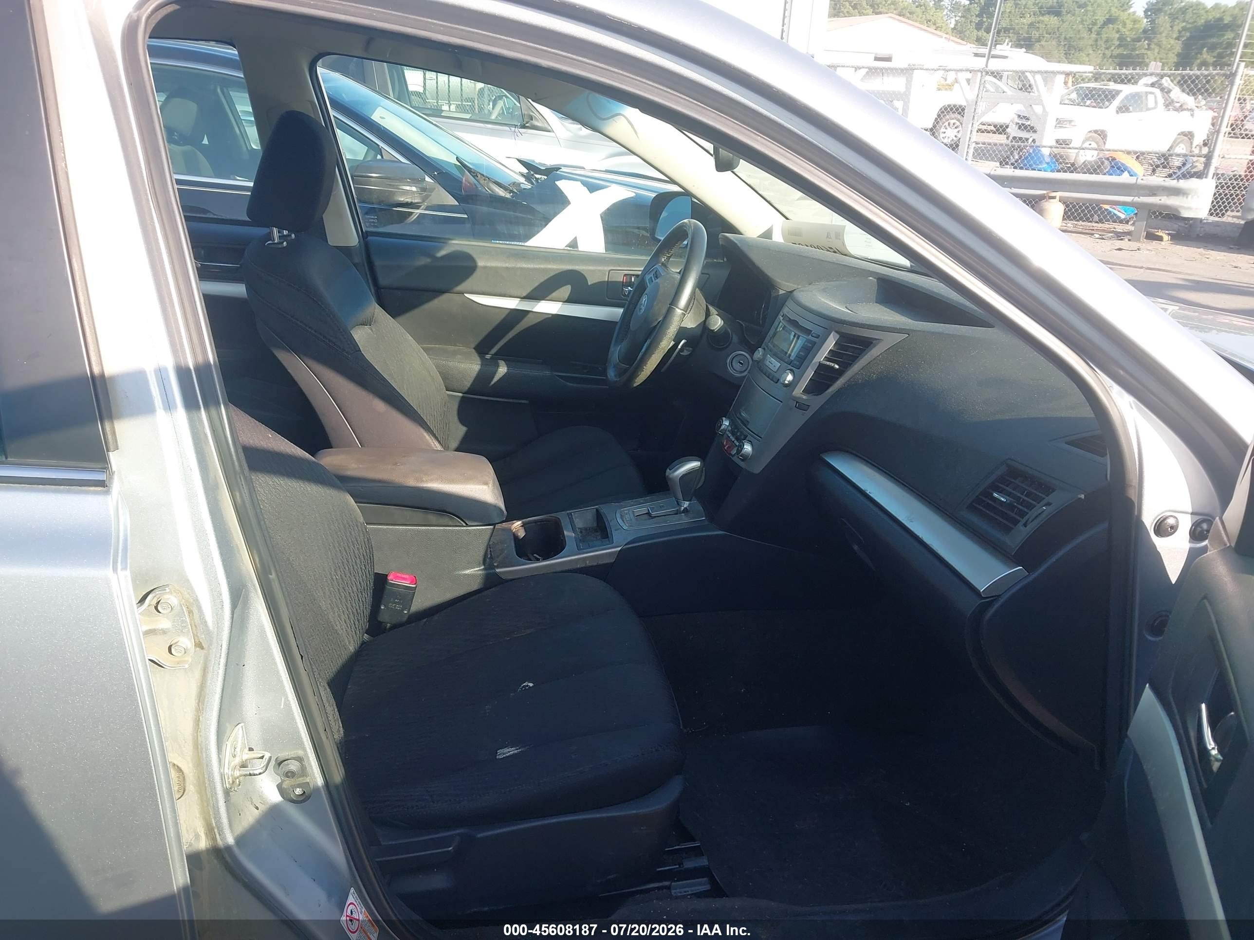 2012 Subaru Legacy 2.5i Premium Silver vin: 4S3BMCB60C3005069