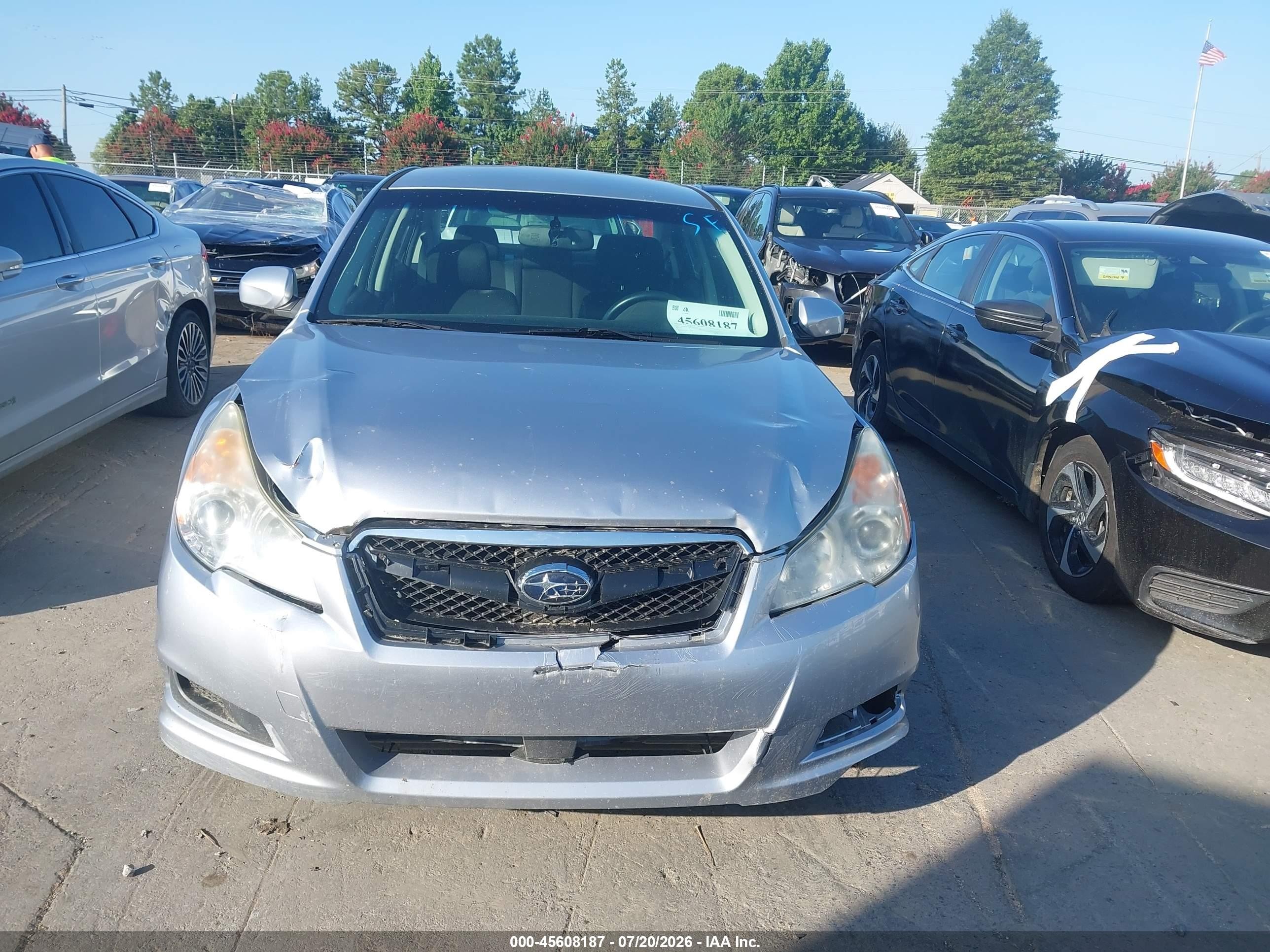 2012 Subaru Legacy 2.5i Premium Silver vin: 4S3BMCB60C3005069