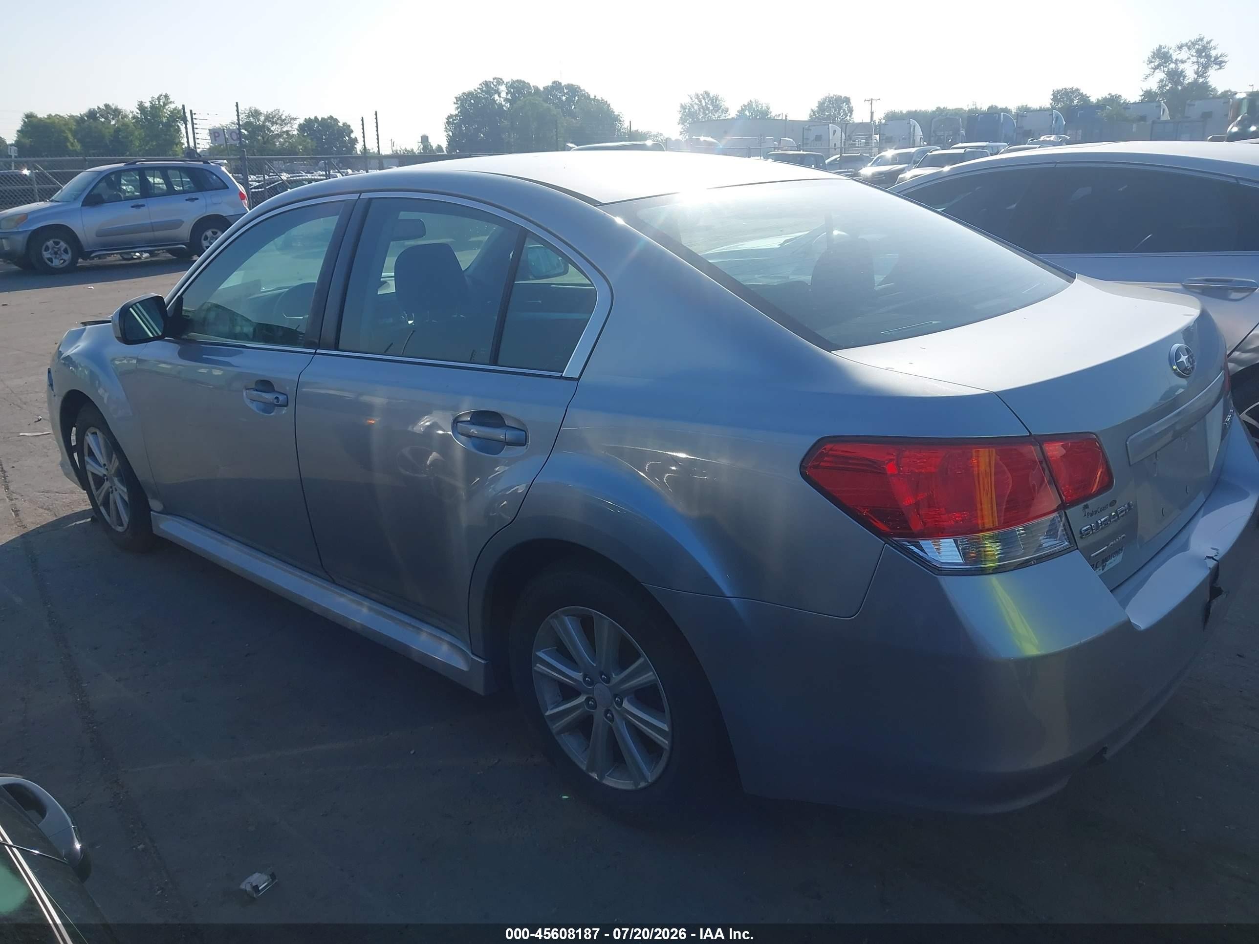 2012 Subaru Legacy 2.5i Premium Silver vin: 4S3BMCB60C3005069