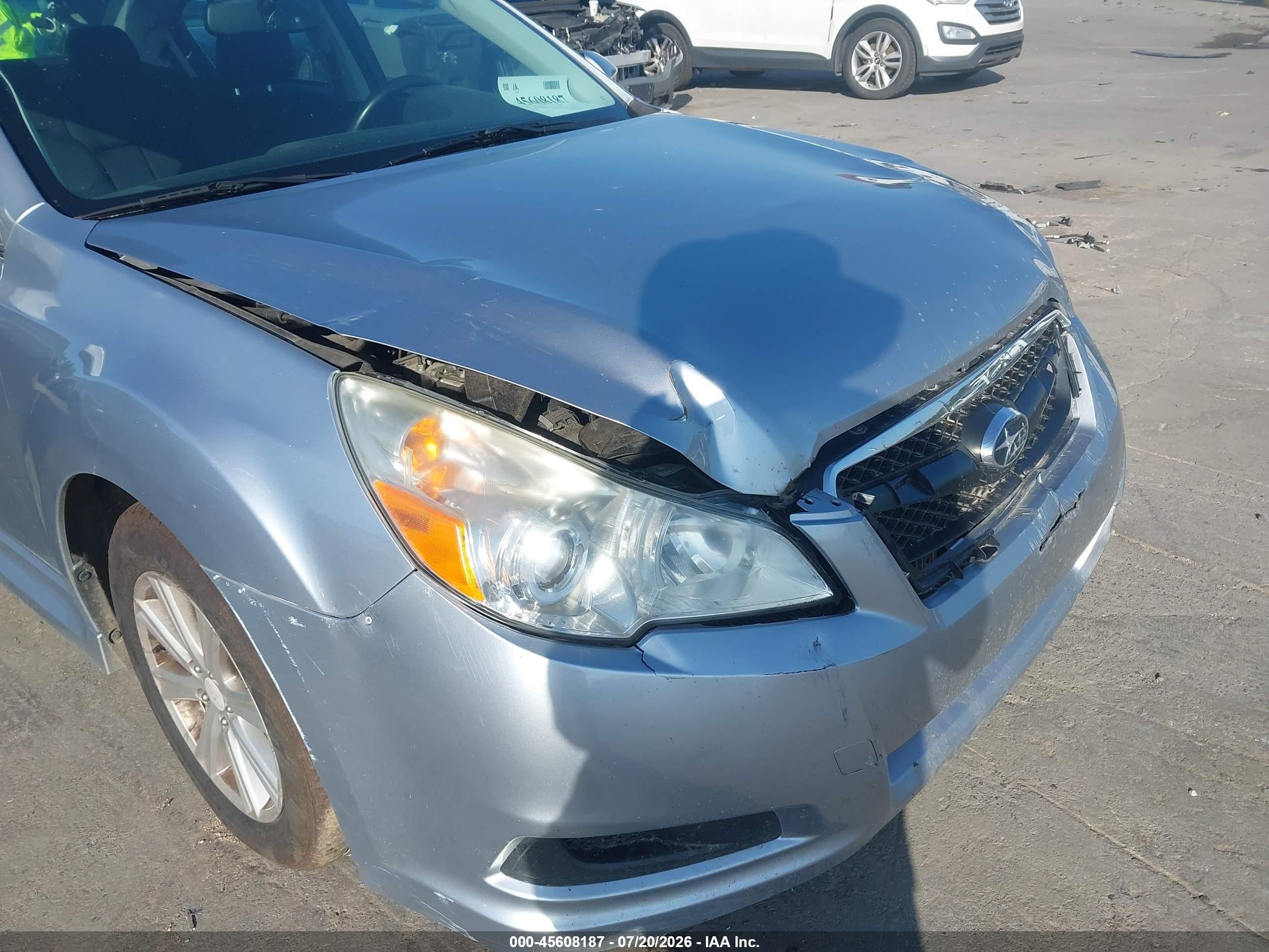 2012 Subaru Legacy 2.5i Premium Silver vin: 4S3BMCB60C3005069