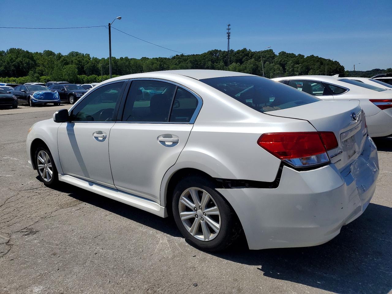 2011 Subaru Legacy 2.5i Premium White vin: 4S3BMCB63B3243657
