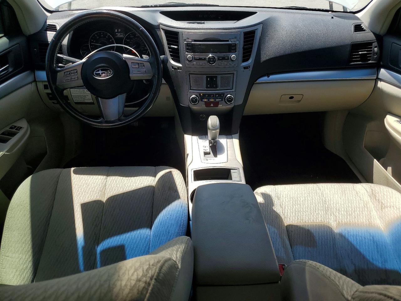 2011 Subaru Legacy 2.5i Premium White vin: 4S3BMCB63B3243657