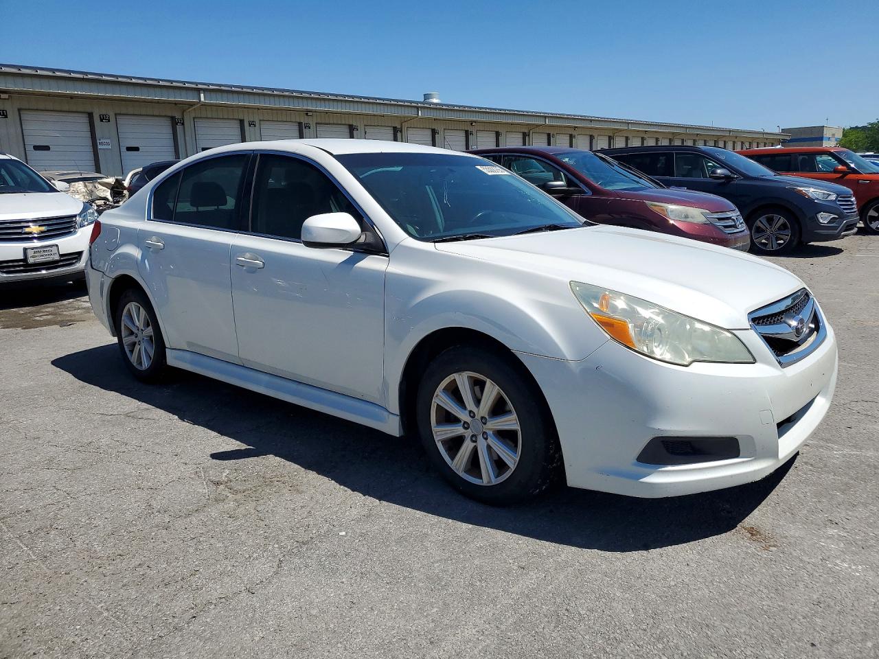 2011 Subaru Legacy 2.5i Premium White vin: 4S3BMCB63B3243657