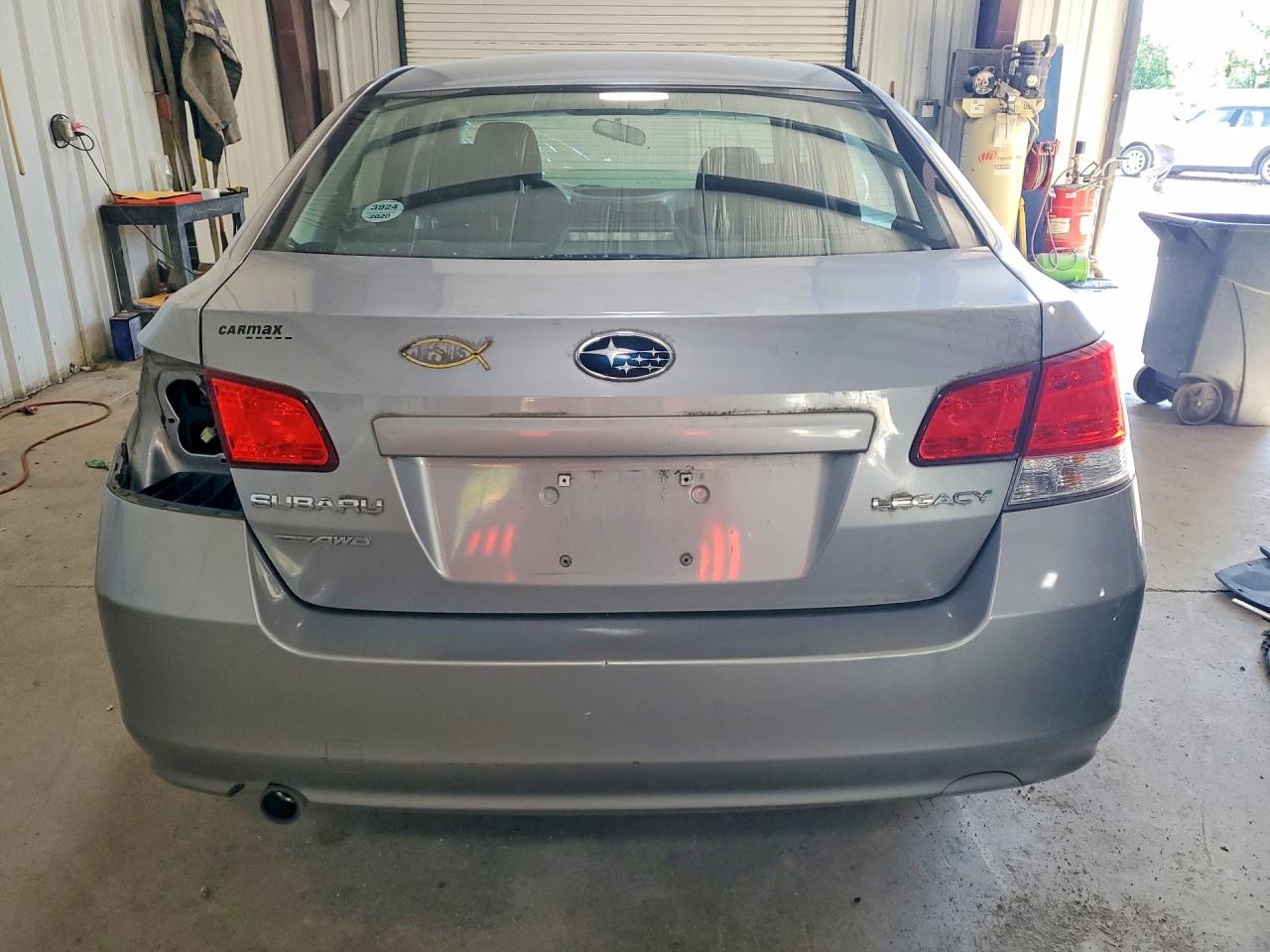 2010 Subaru Legacy 2.5i Premium Silver vin: 4S3BMCB65A3221111