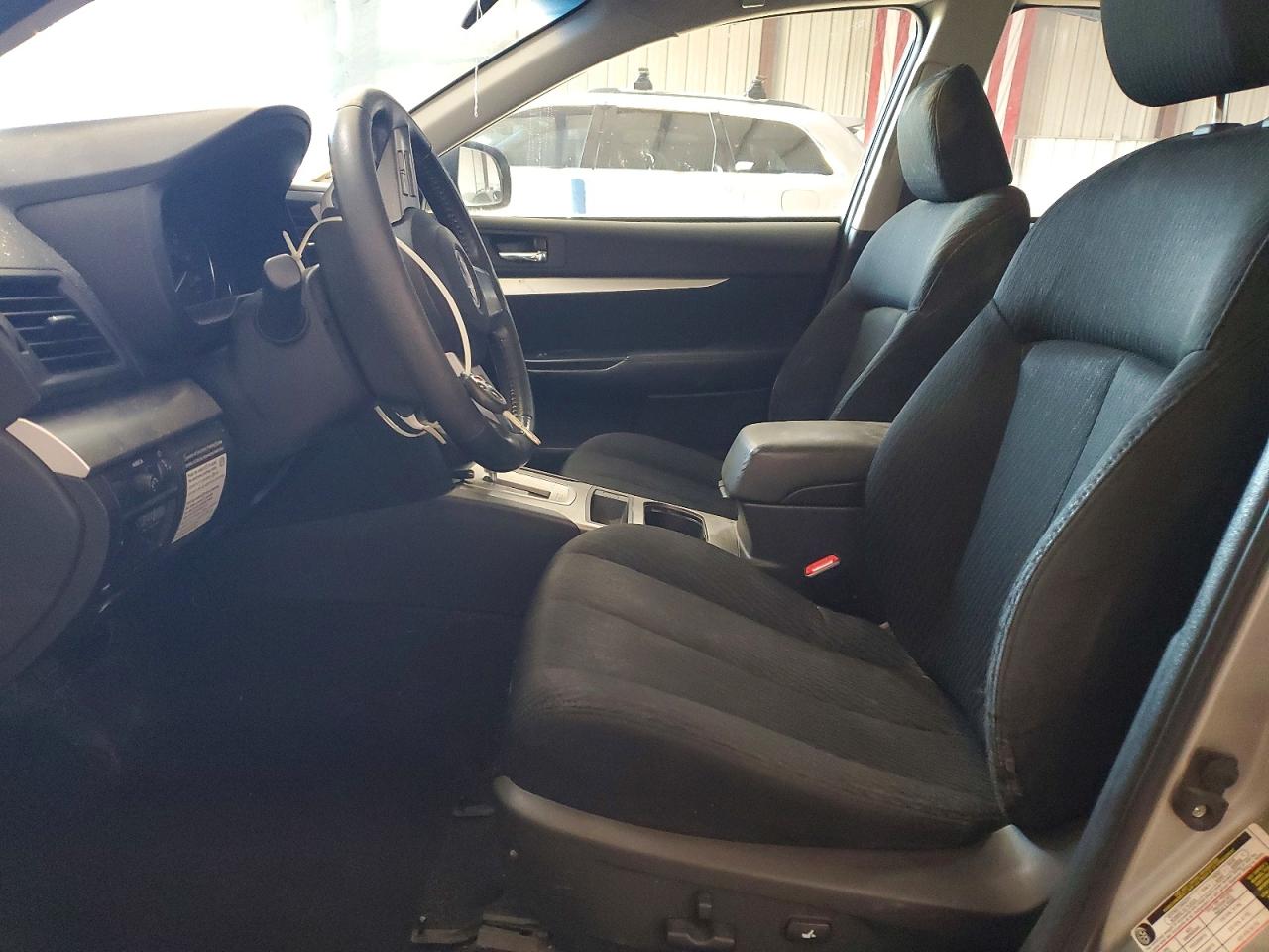 2010 Subaru Legacy 2.5i Premium Silver vin: 4S3BMCB65A3221111