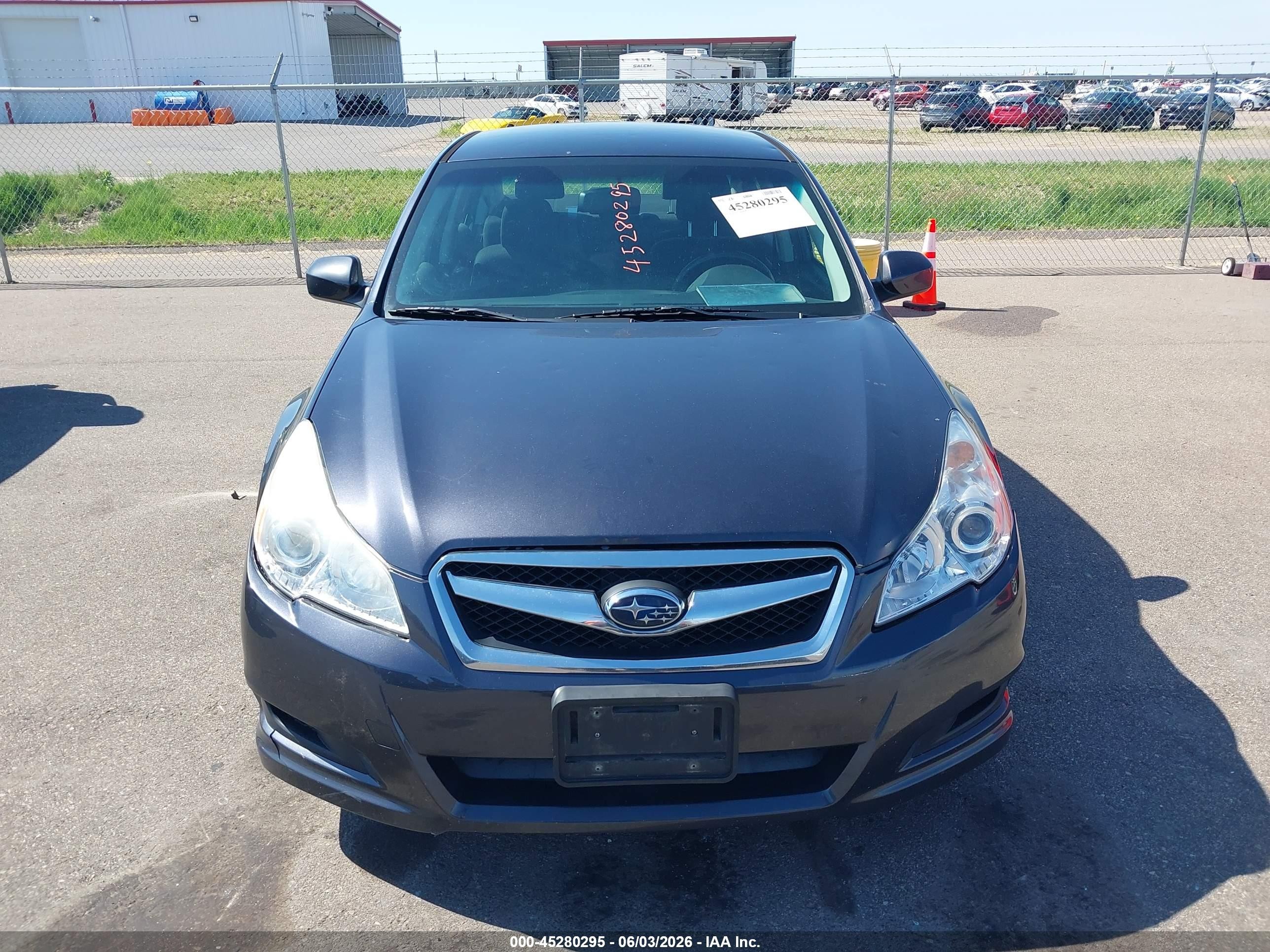 2010 Subaru Legacy 2.5i Premium Gray vin: 4S3BMCC60A3238008