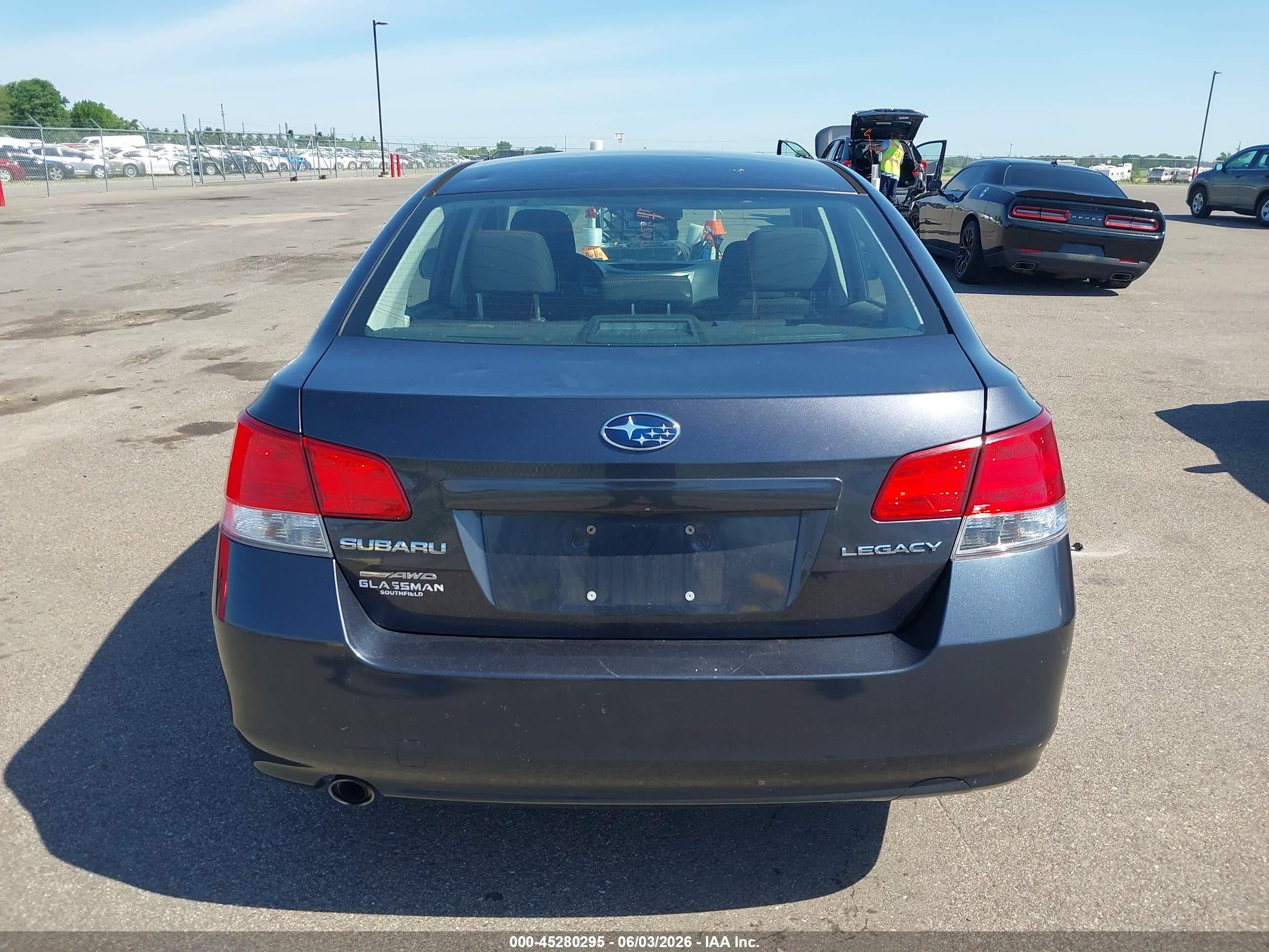 2010 Subaru Legacy 2.5i Premium Gray vin: 4S3BMCC60A3238008