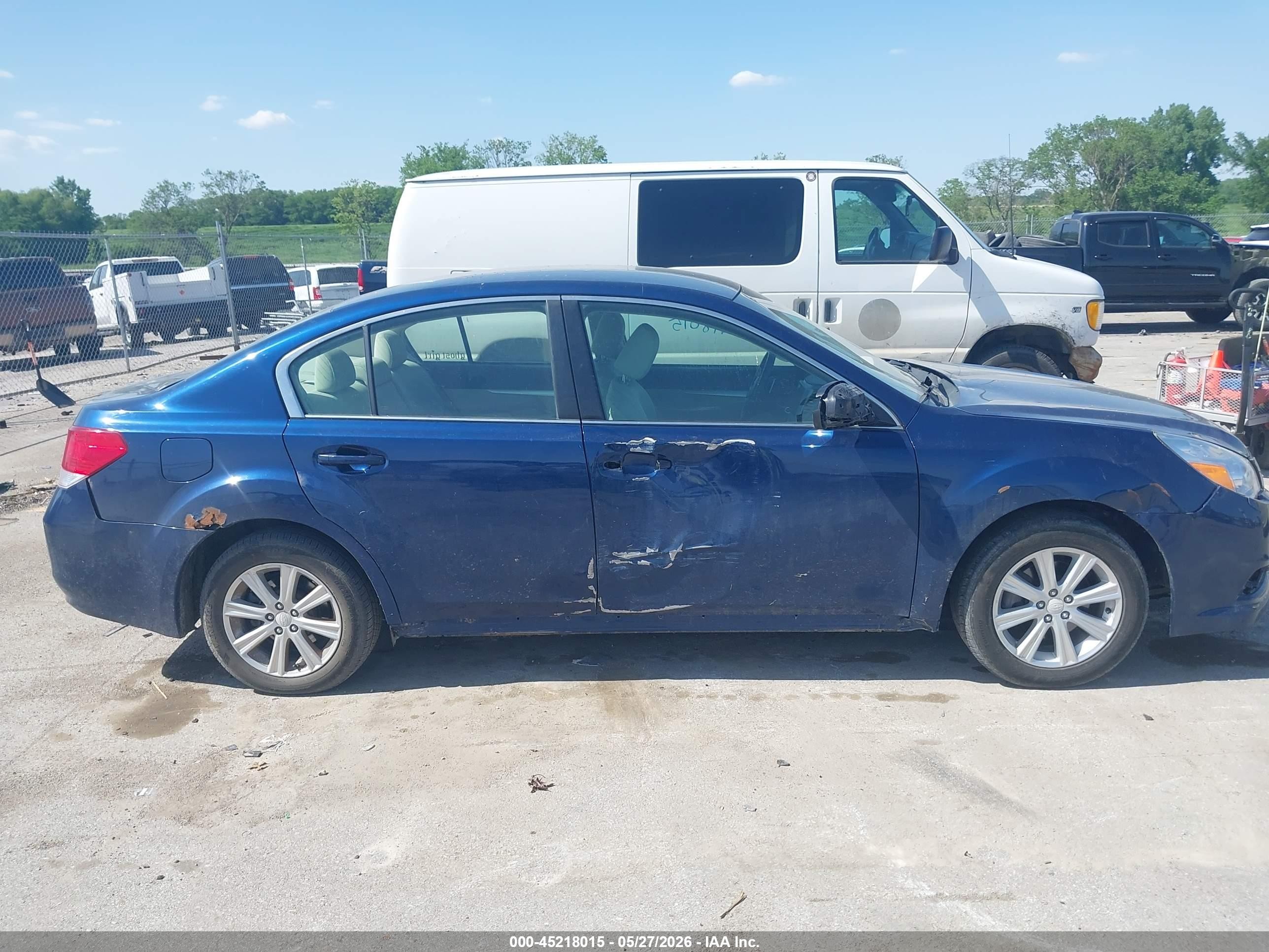2010 Subaru Legacy 2.5i Premium Blue vin: 4S3BMCC61A3242357