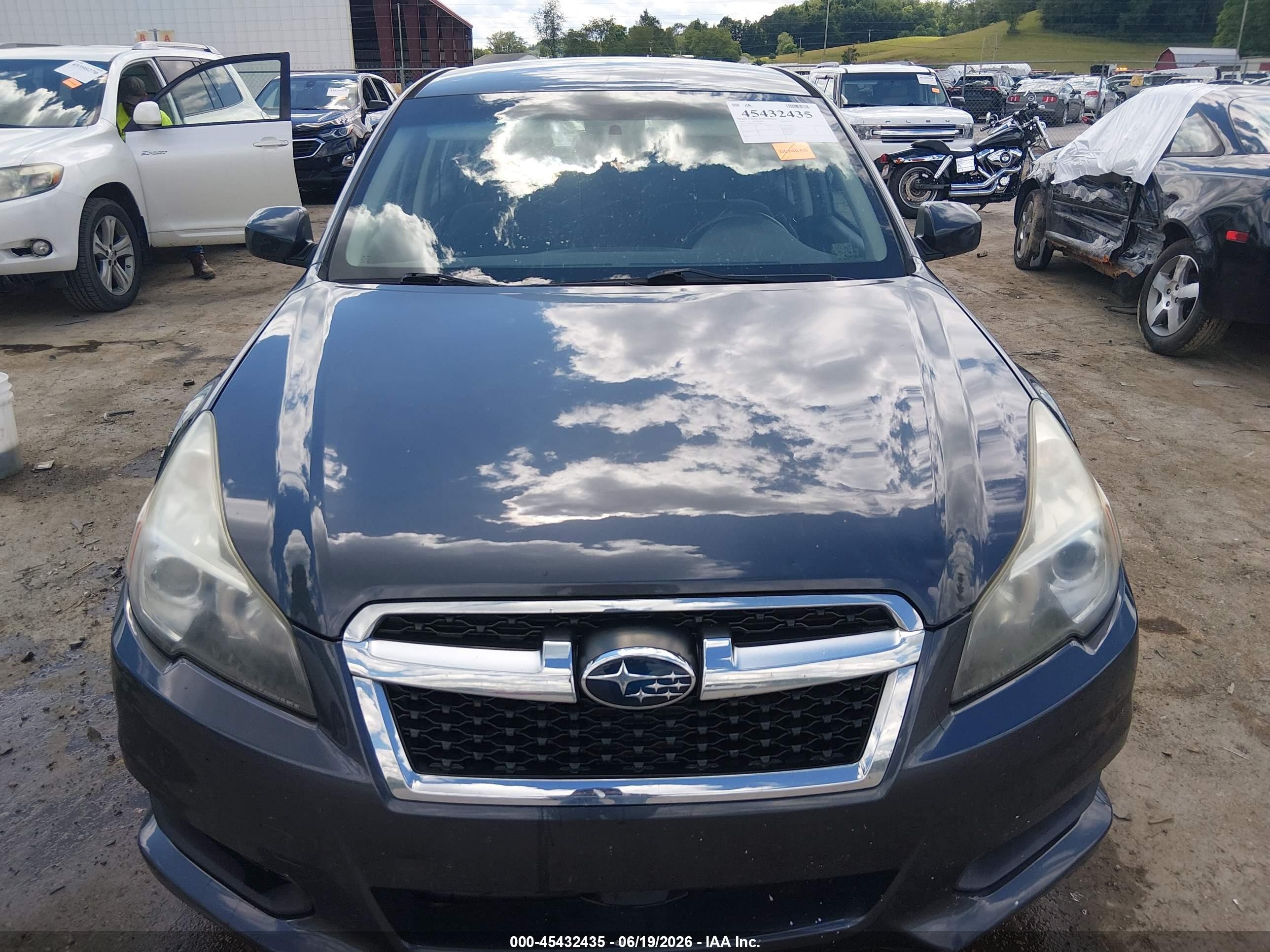 2013 Subaru Legacy 2.5i Premium Gray vin: 4S3BMCC61D3004349