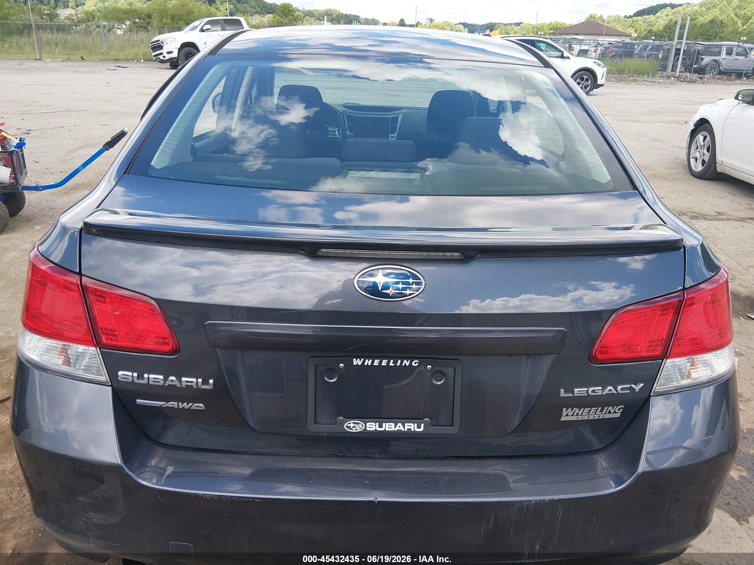 2013 Subaru Legacy 2.5i Premium Gray vin: 4S3BMCC61D3004349