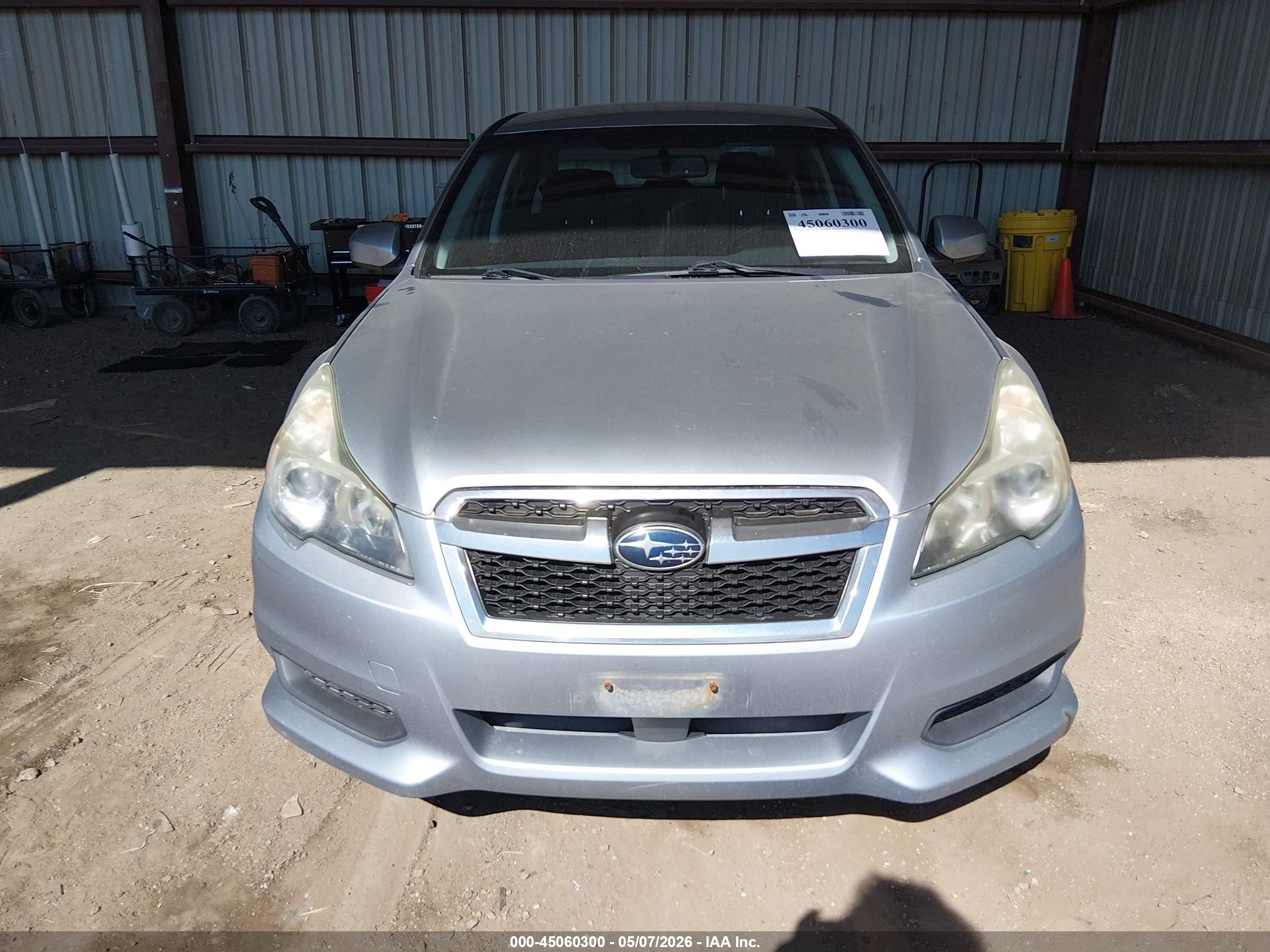 2014 Subaru Legacy 2.5i Premium Silver vin: 4S3BMCC61E3002473
