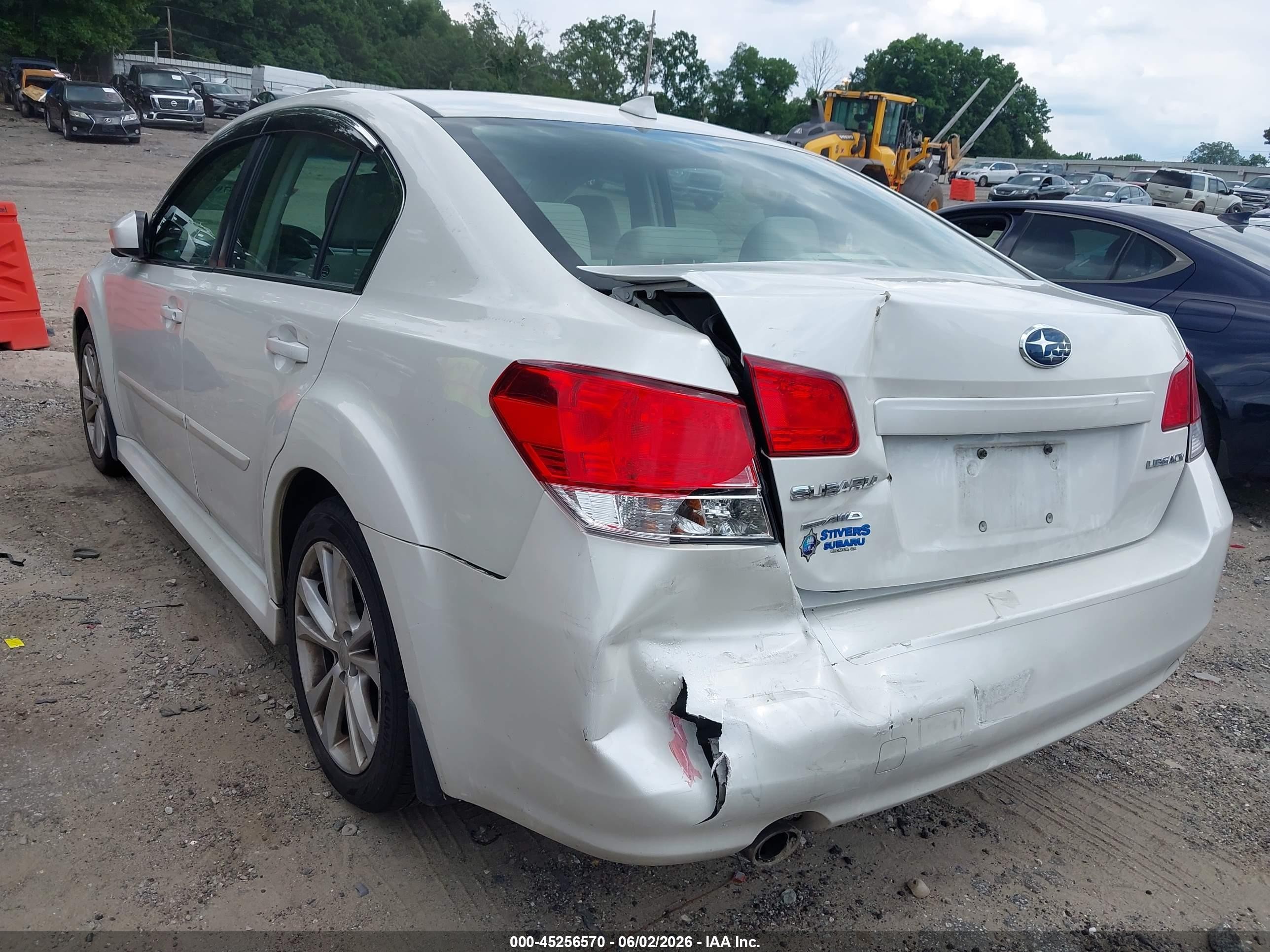 2014 Subaru Legacy 2.5i Premium White vin: 4S3BMCC61E3006765