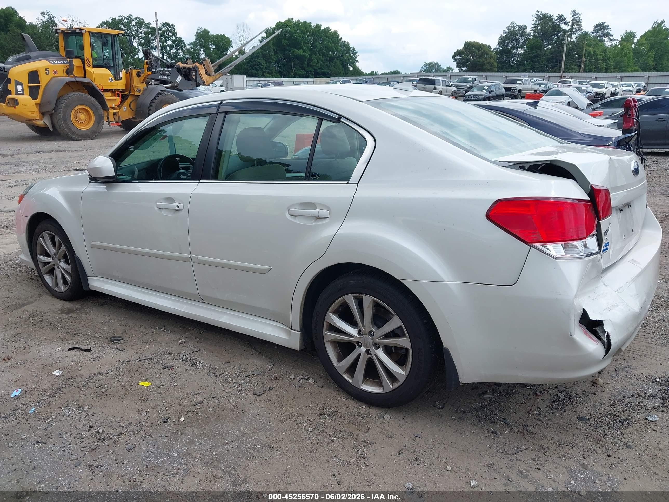 2014 Subaru Legacy 2.5i Premium White vin: 4S3BMCC61E3006765