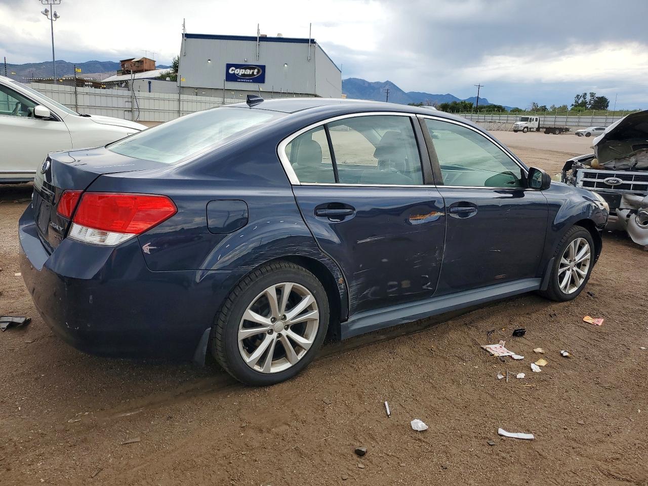 2014 Subaru Legacy 2.5i Premium Blue vin: 4S3BMCC61E3011433