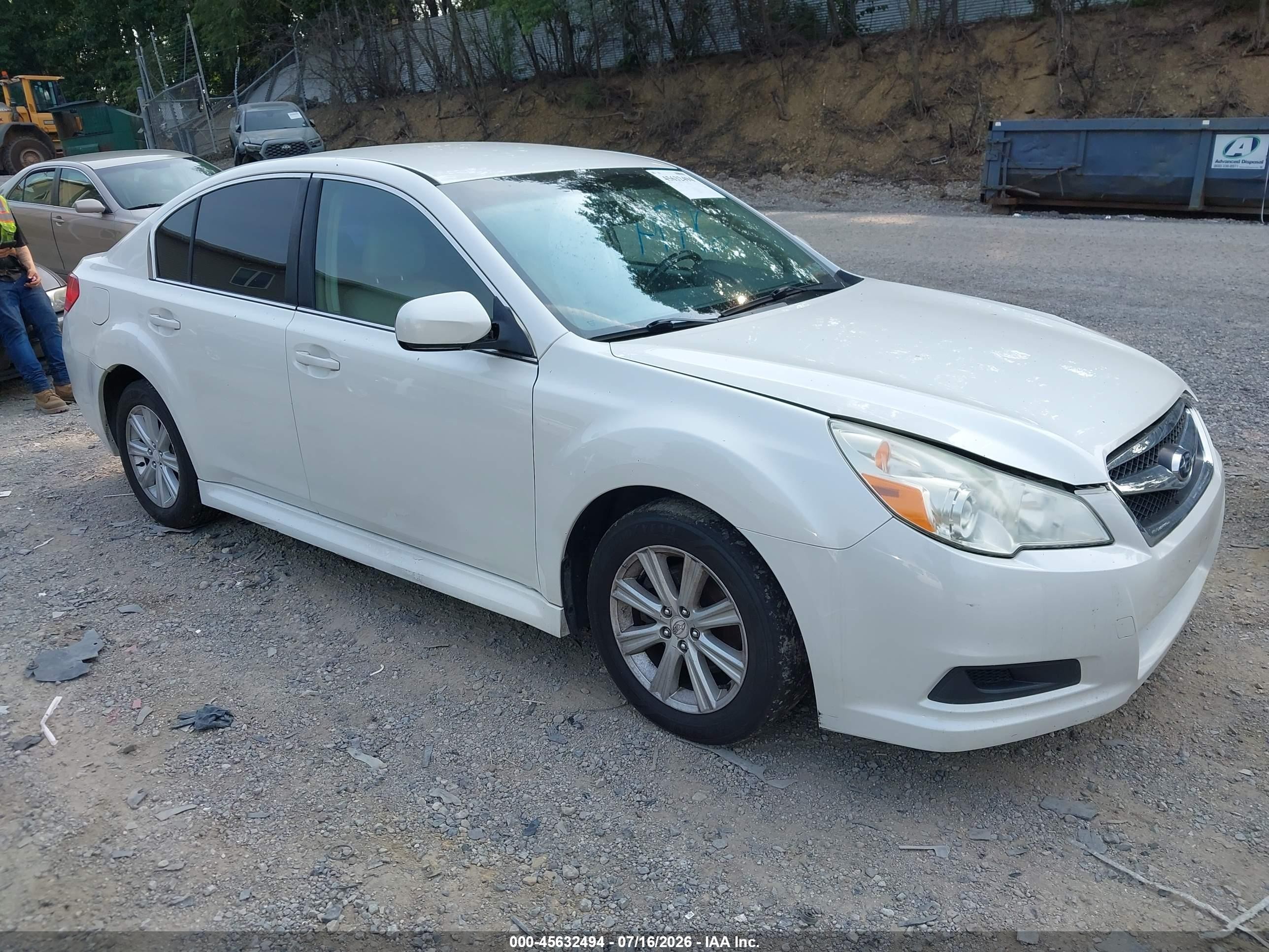 2011 Subaru Legacy 2.5i Premium Белый vin: 4S3BMCC62B3237203