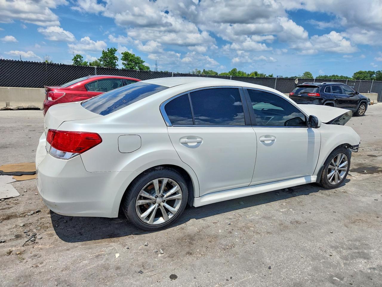 2013 Subaru Legacy 2.5i Premium White vin: 4S3BMCC62D3023783