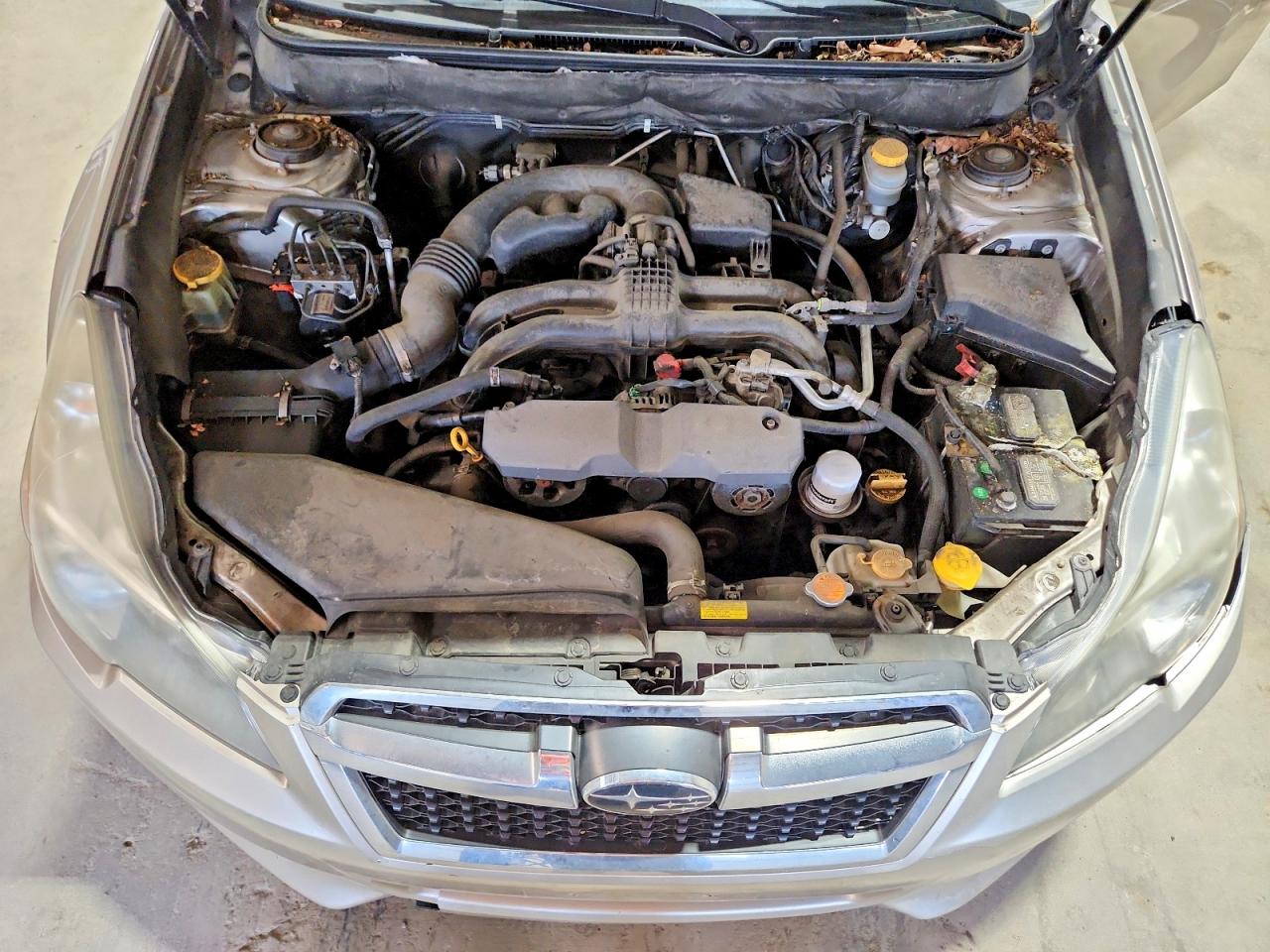 2014 Subaru Legacy 2.5i Premium Gold vin: 4S3BMCC62E3002949