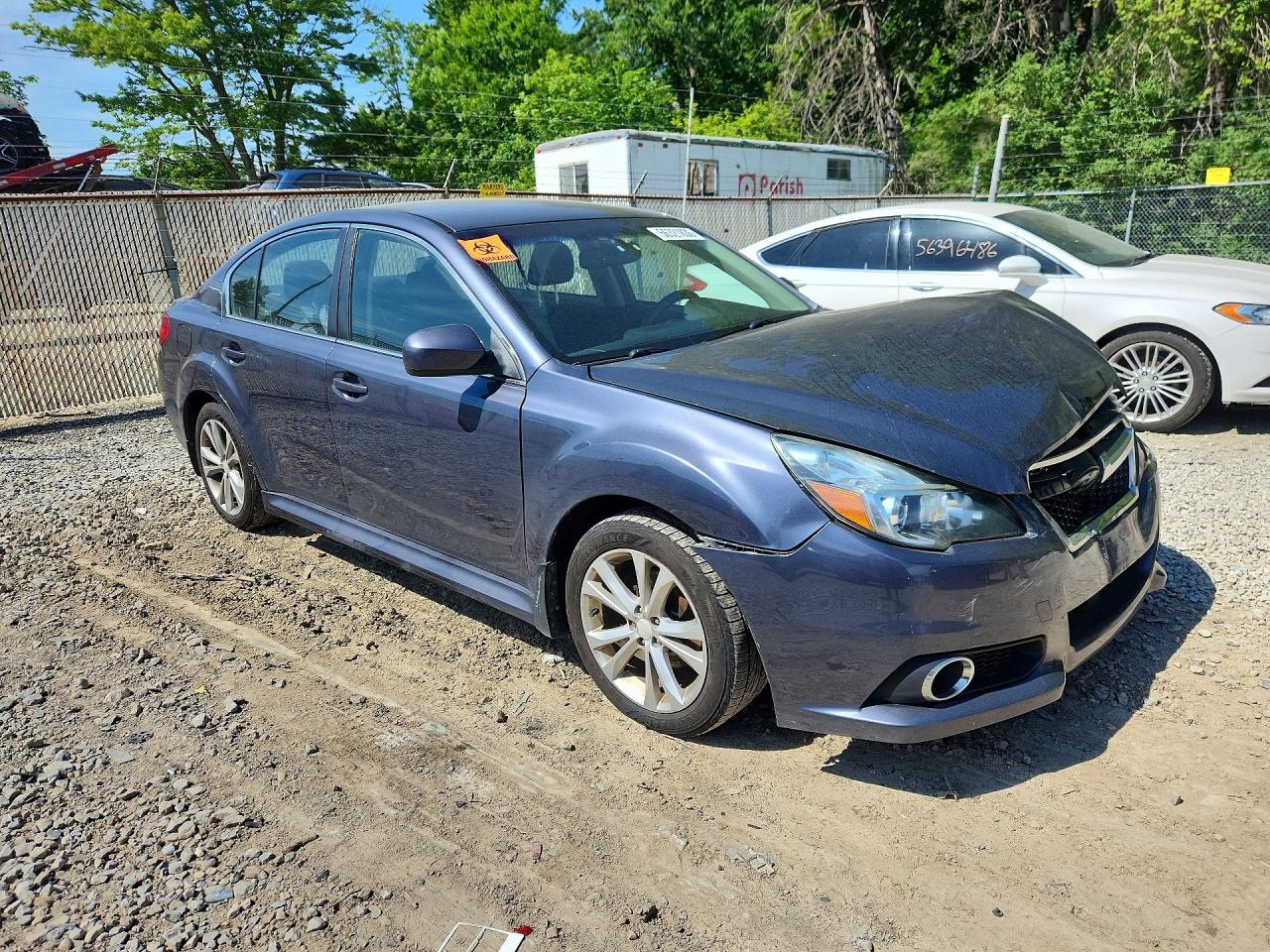 2014 Subaru Legacy 2.5i Premium Gray vin: 4S3BMCC62E3032534