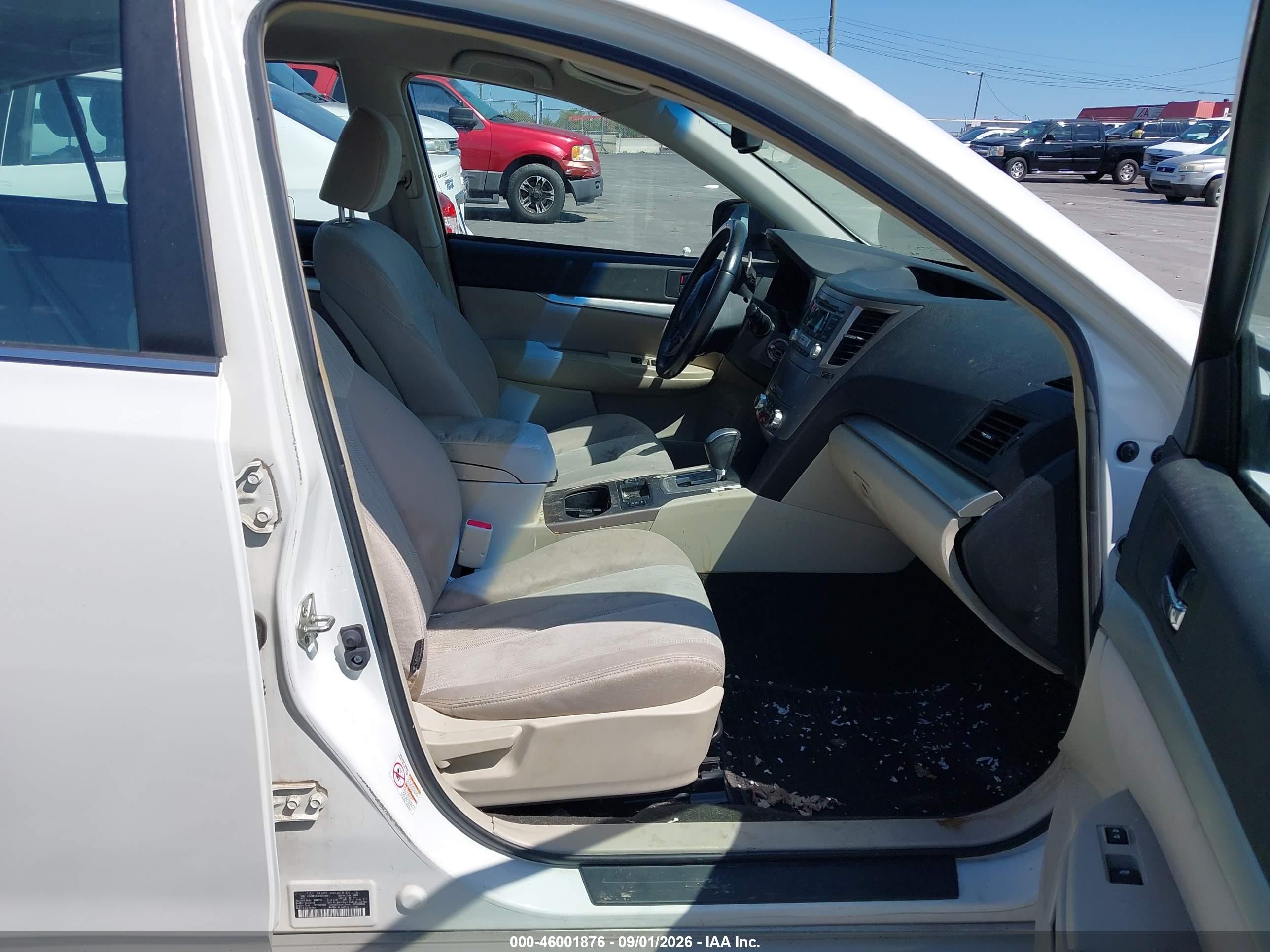 2013 Subaru Legacy 2.5i Premium White vin: 4S3BMCC63D3024408