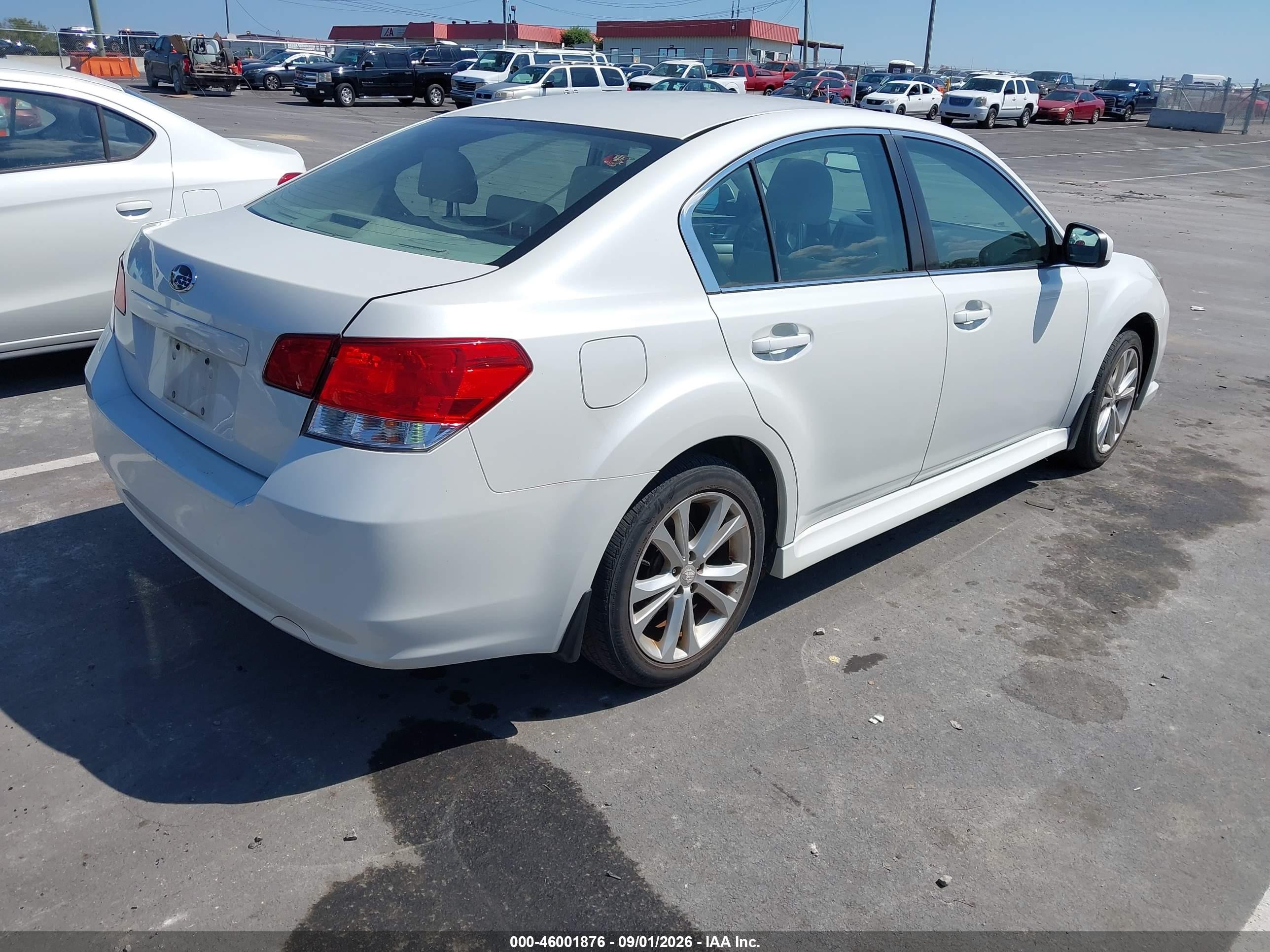 2013 Subaru Legacy 2.5i Premium White vin: 4S3BMCC63D3024408