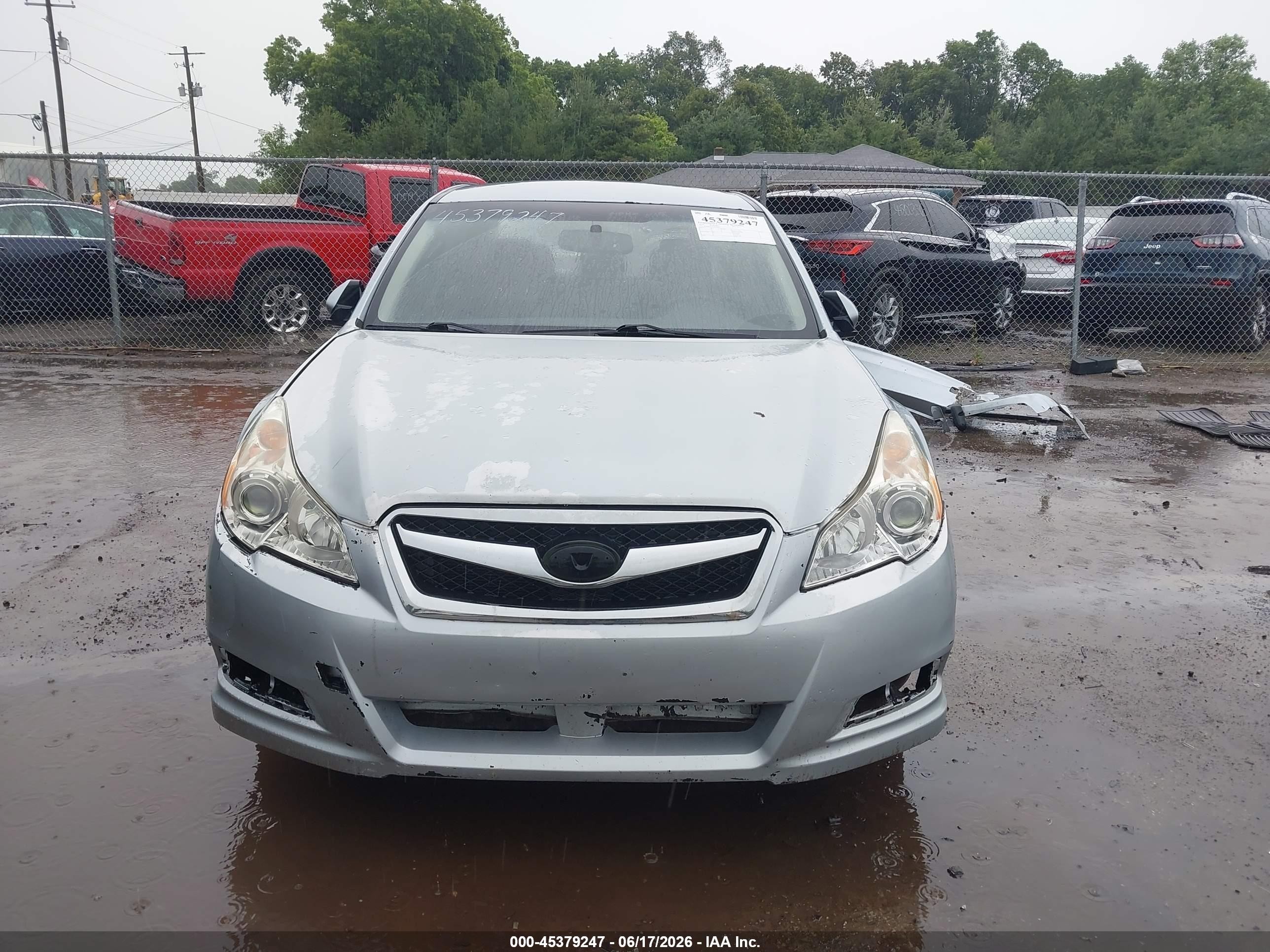 2014 Subaru Legacy 2.5i Premium Silver vin: 4S3BMCC63E3010641