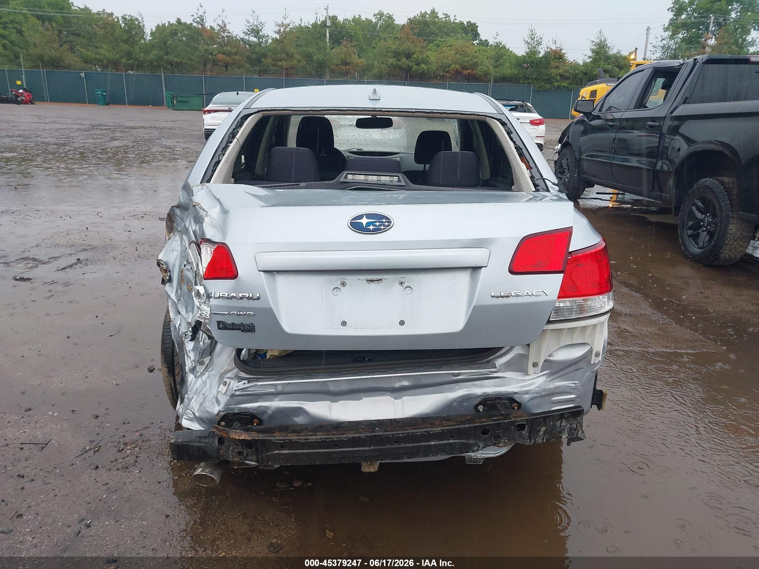 2014 Subaru Legacy 2.5i Premium Silver vin: 4S3BMCC63E3010641