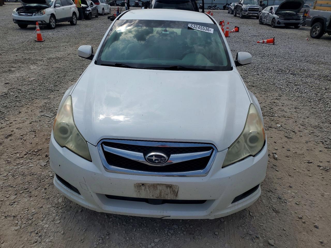2011 Subaru Legacy 2.5i Premium White vin: 4S3BMCC64B3254844