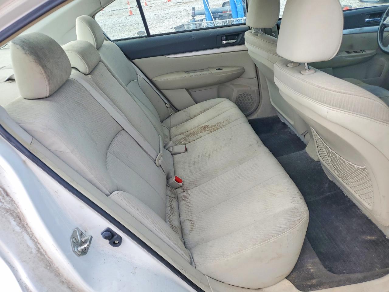 2011 Subaru Legacy 2.5i Premium White vin: 4S3BMCC64B3254844
