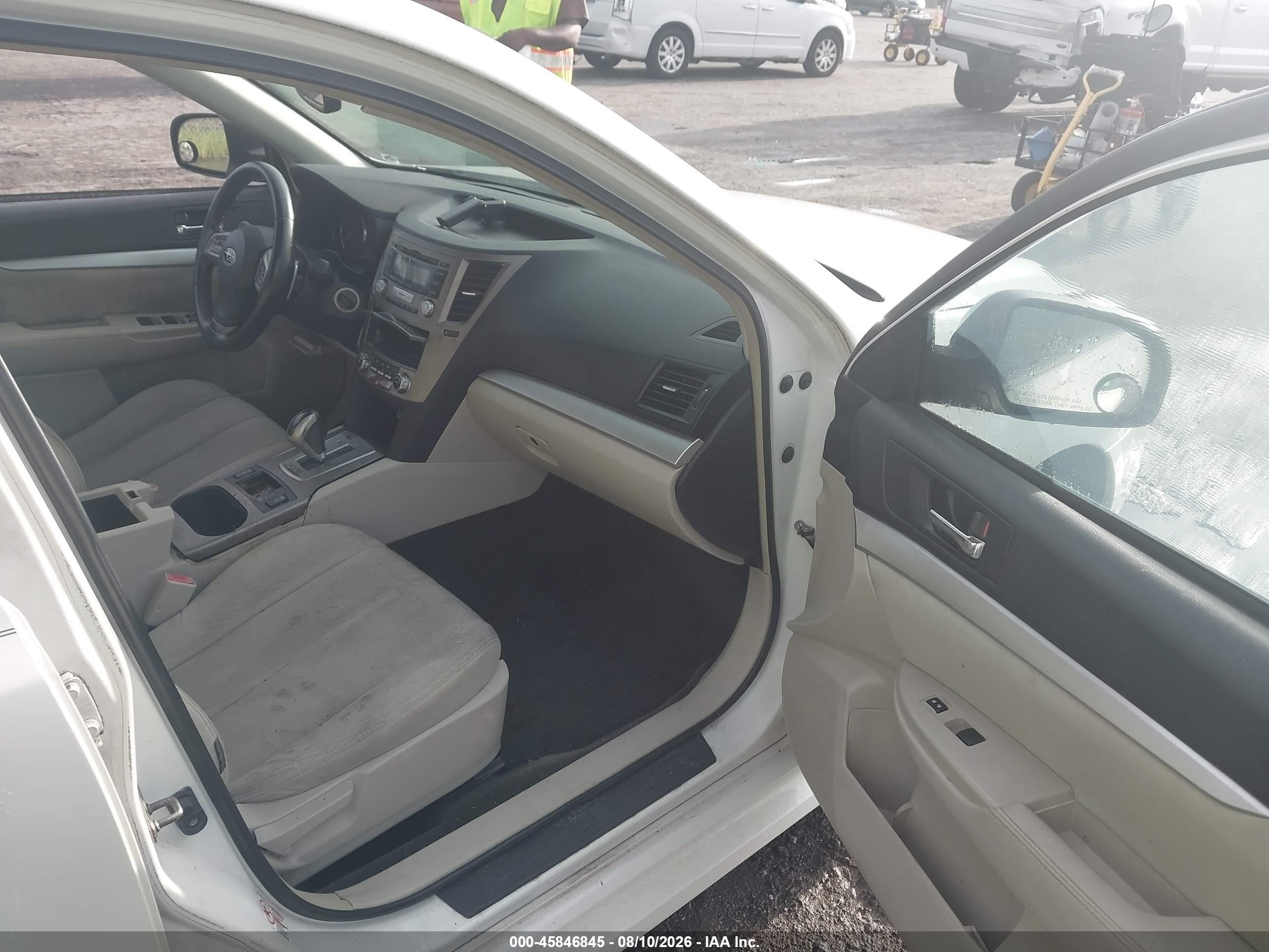 2012 Subaru Legacy 2.5i Premium White vin: 4S3BMCC64C3038624