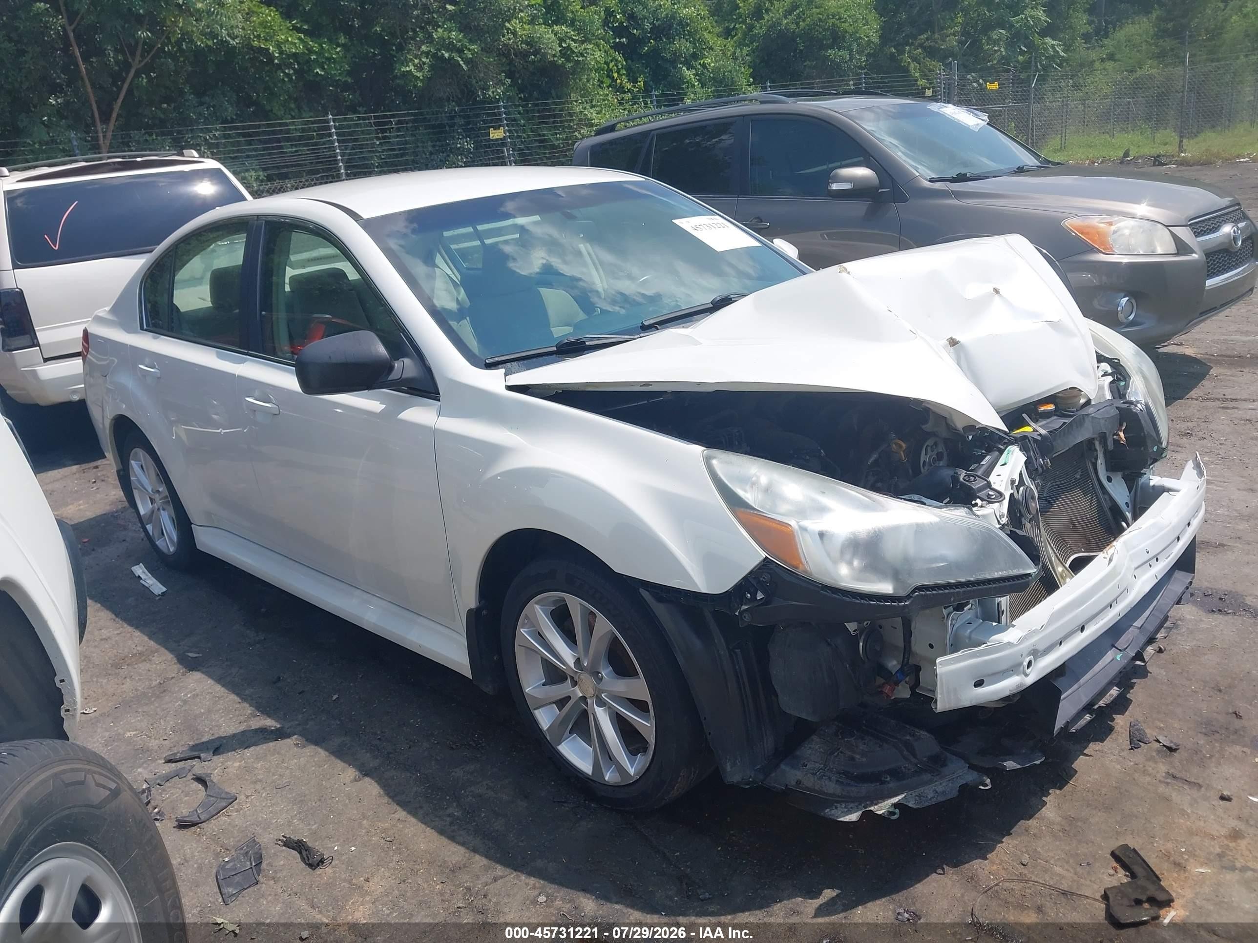 2014 Subaru Legacy 2.5i Premium White vin: 4S3BMCC65E3015260