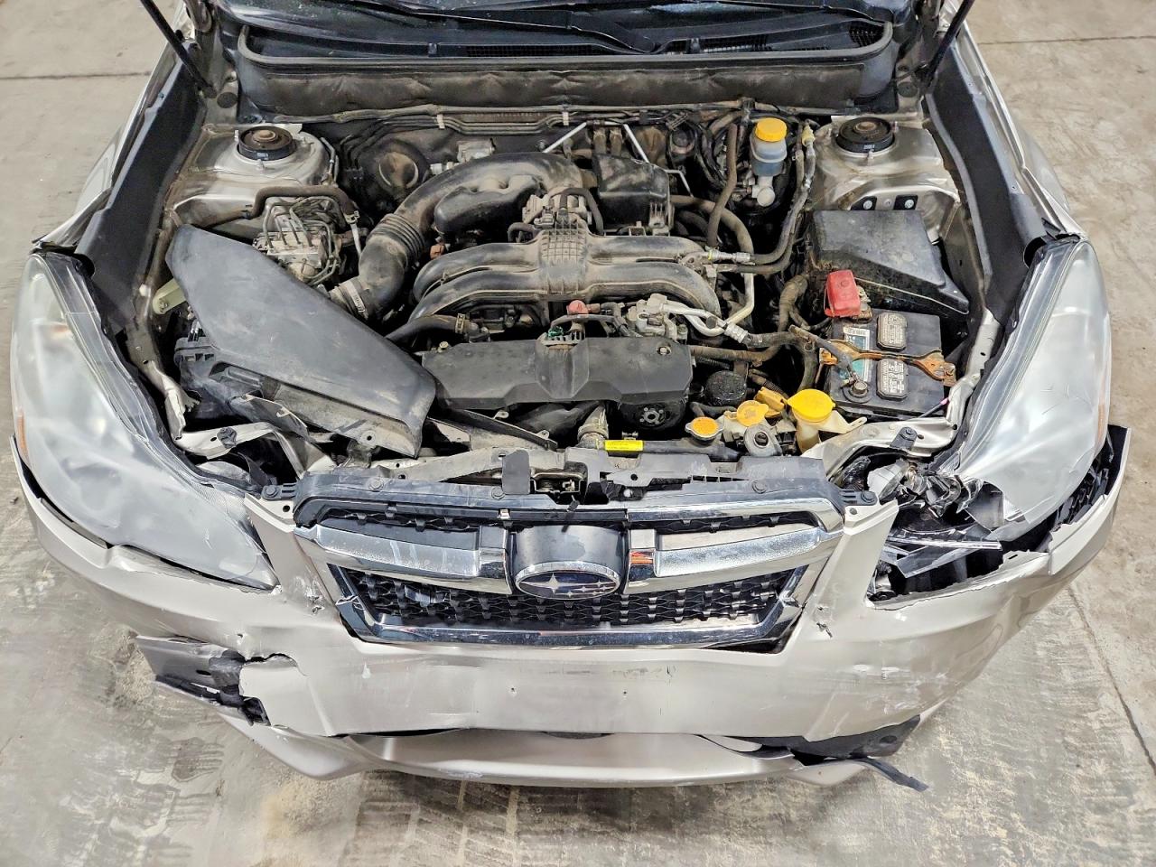 2014 Subaru Legacy 2.5i Premium Желто-коричневый vin: 4S3BMCC65E3035301