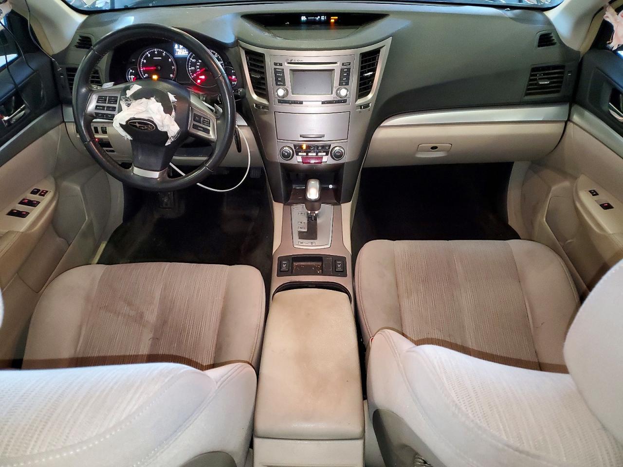 2014 Subaru Legacy 2.5i Premium Желто-коричневый vin: 4S3BMCC65E3035301