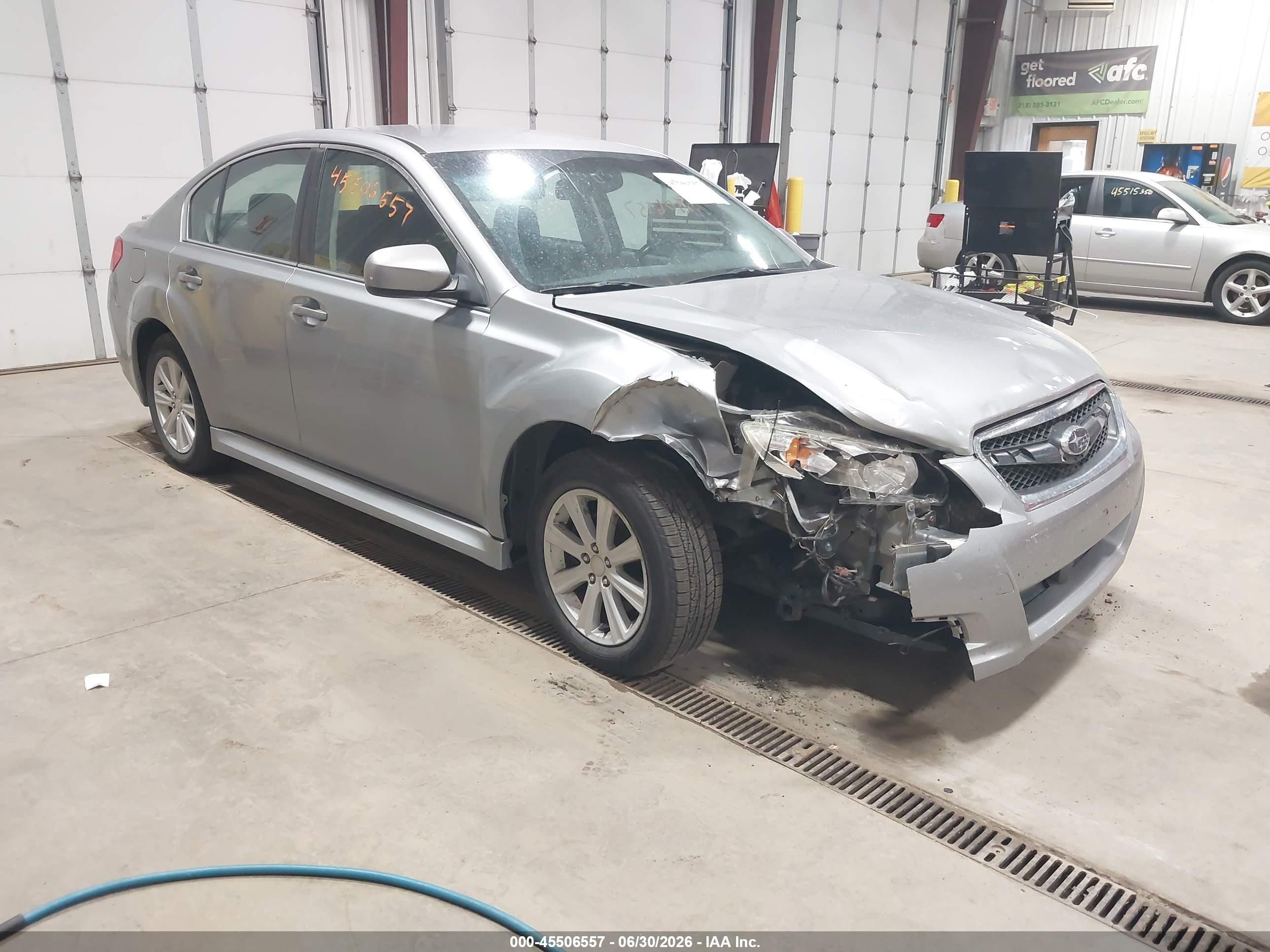 2011 Subaru Legacy 2.5i Premium Silver vin: 4S3BMCC66B3224101