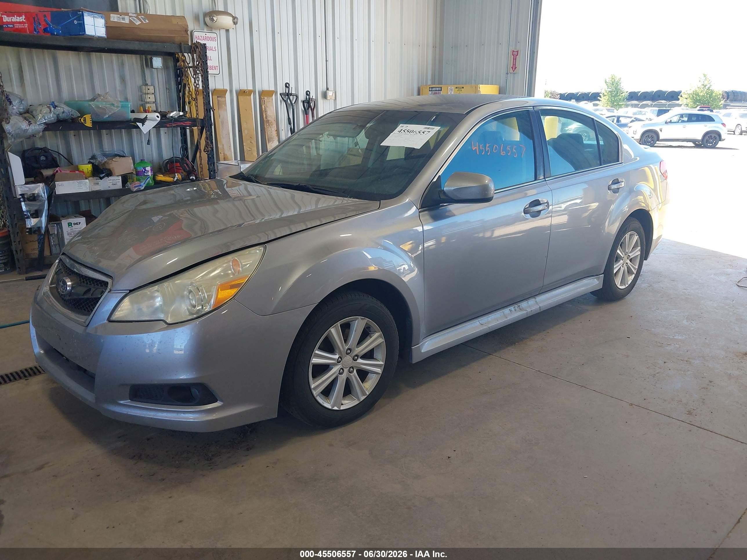 2011 Subaru Legacy 2.5i Premium Silver vin: 4S3BMCC66B3224101