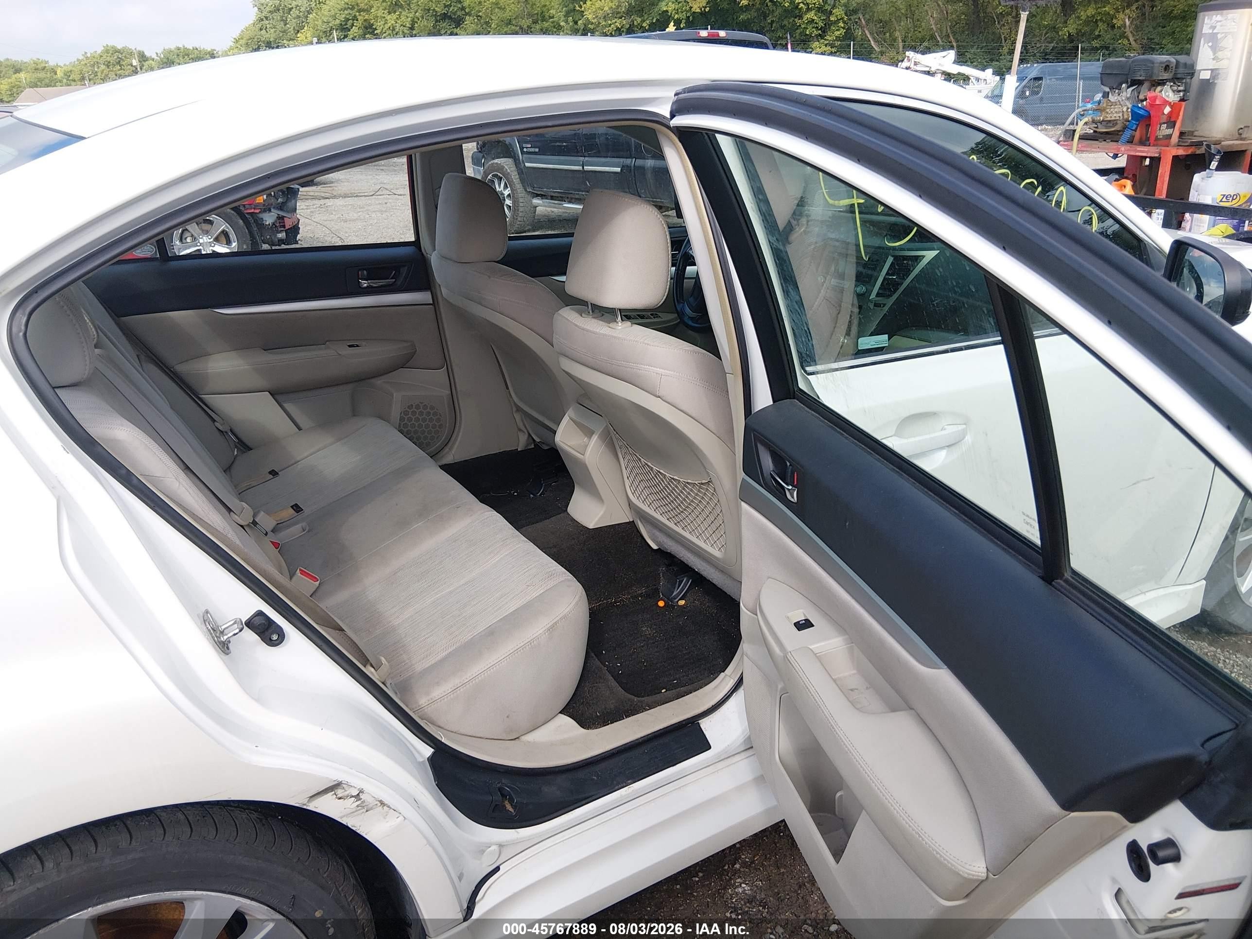 2013 Subaru Legacy 2.5i Premium White vin: 4S3BMCC66D3024578