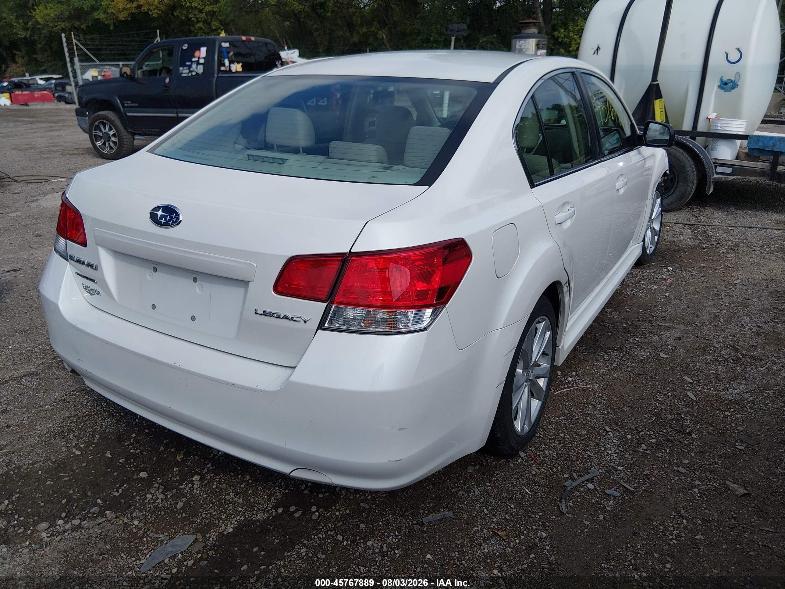 2013 Subaru Legacy 2.5i Premium White vin: 4S3BMCC66D3024578