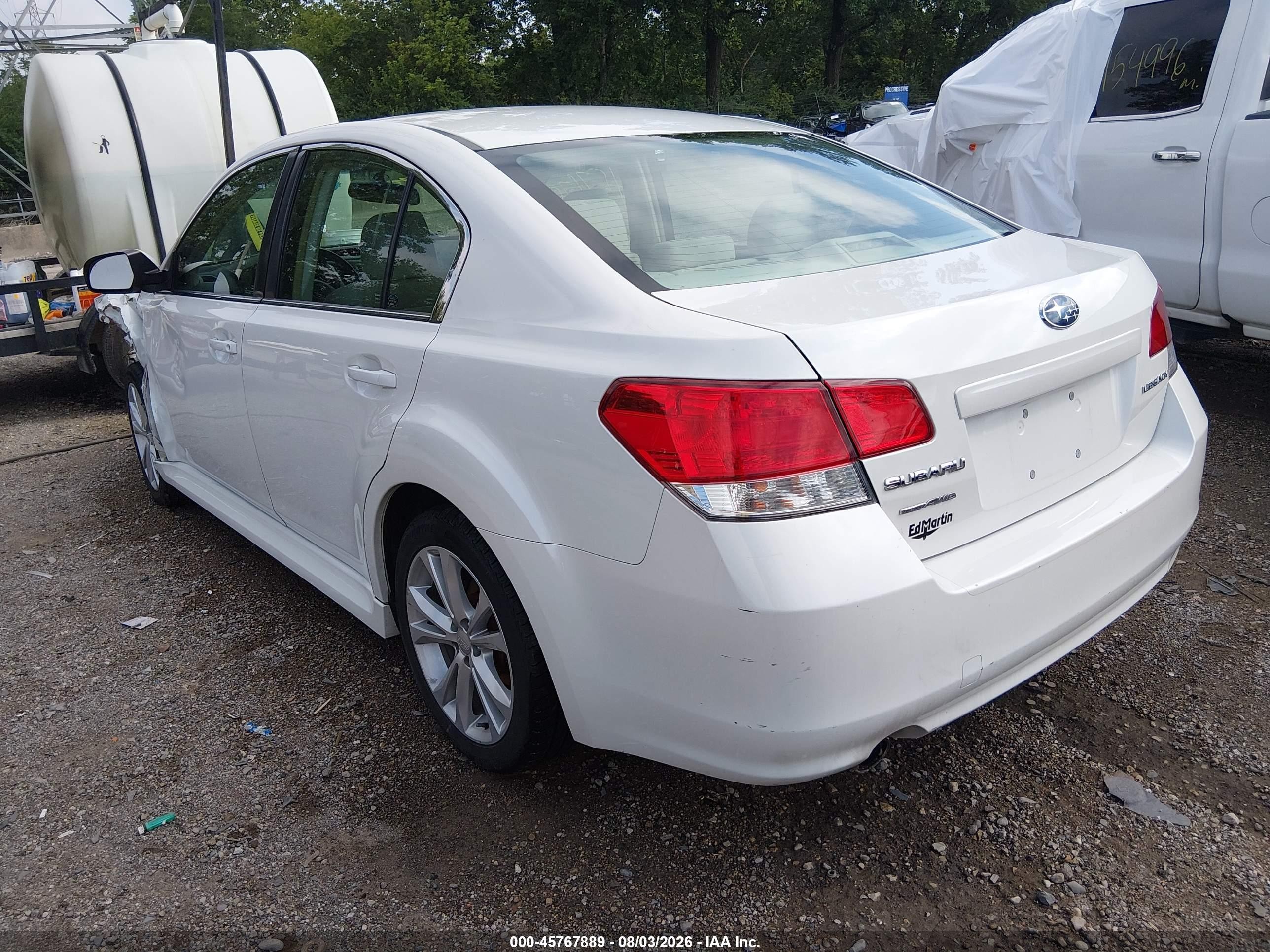 2013 Subaru Legacy 2.5i Premium White vin: 4S3BMCC66D3024578